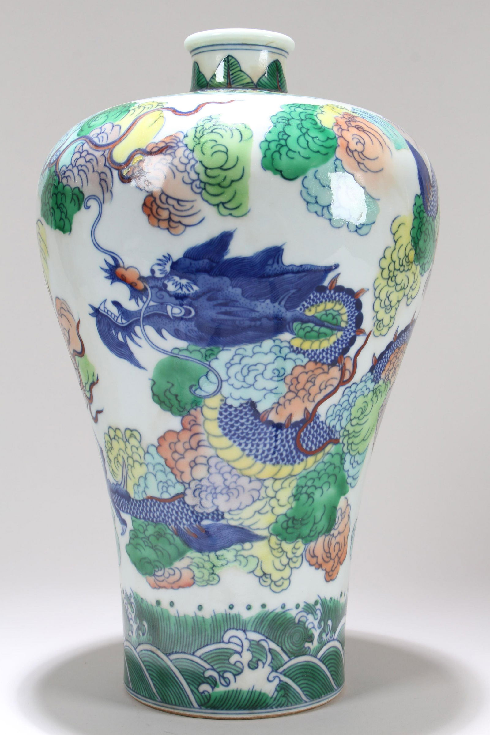 A Chinese Detailed Dragon-decorating Fortune Porcelain (1 of 5)