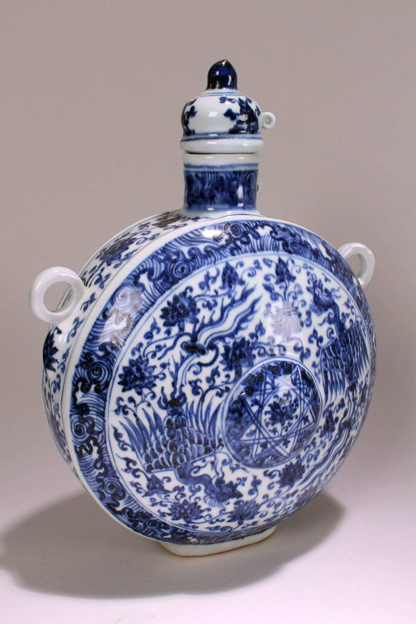 A Chinese Lidded Phoenix-fortune Blue and White (1 of 4)