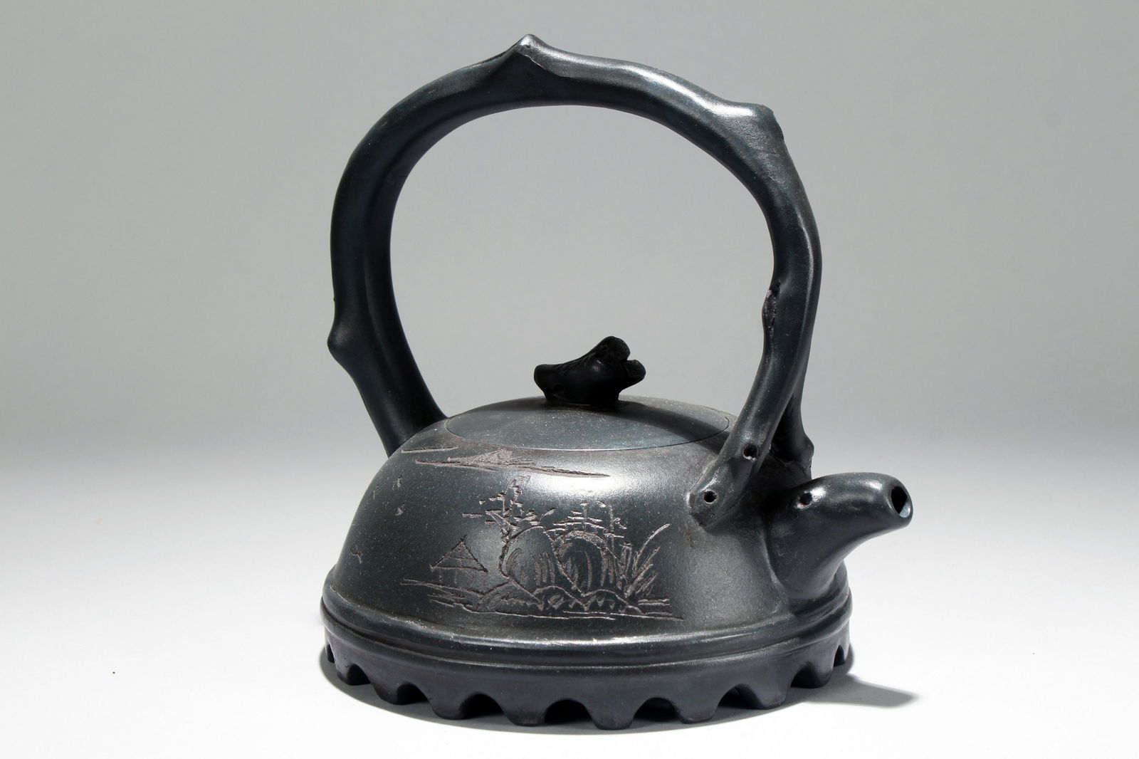 A Chinese Cutting-edge  Fortune Tea Pot (1 of 6)