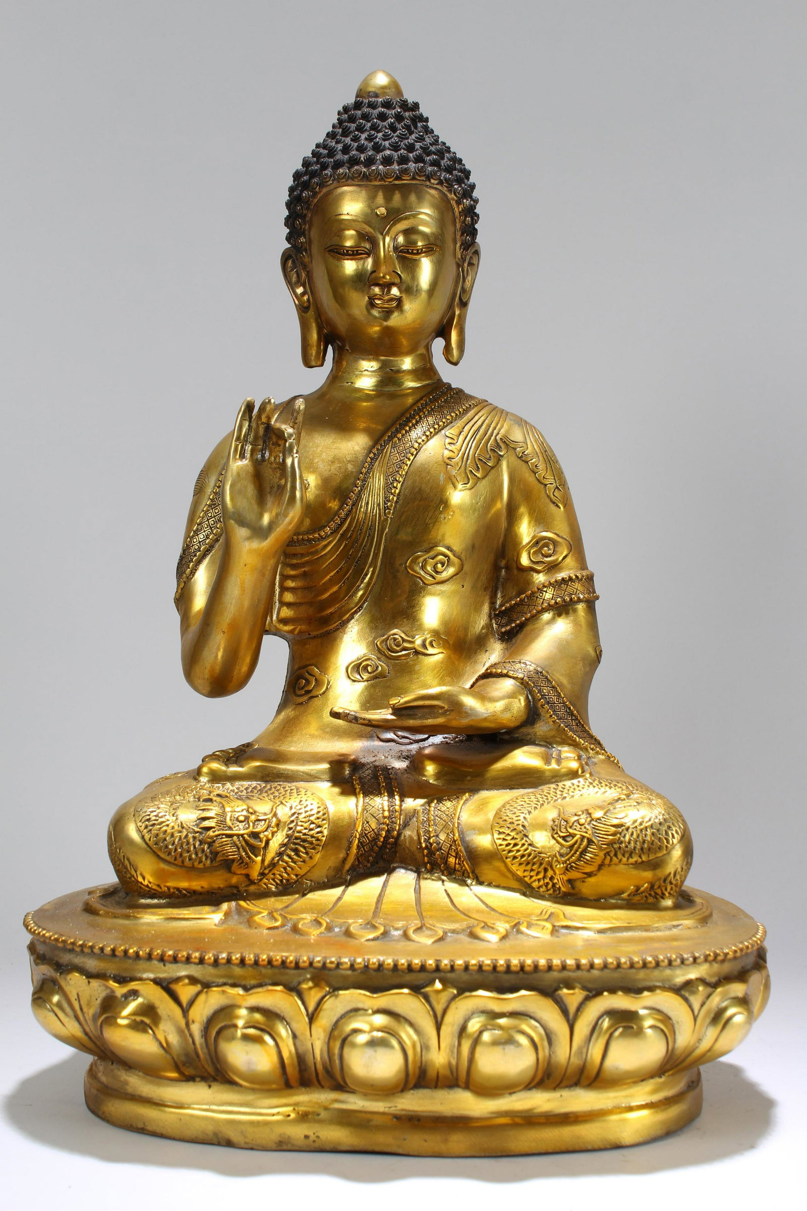 Chinese Massive Gilt Religious State Buddha Statue: Chinese Massive Gilt Religious State Buddha Statue . Height:1 6.5 (inch).