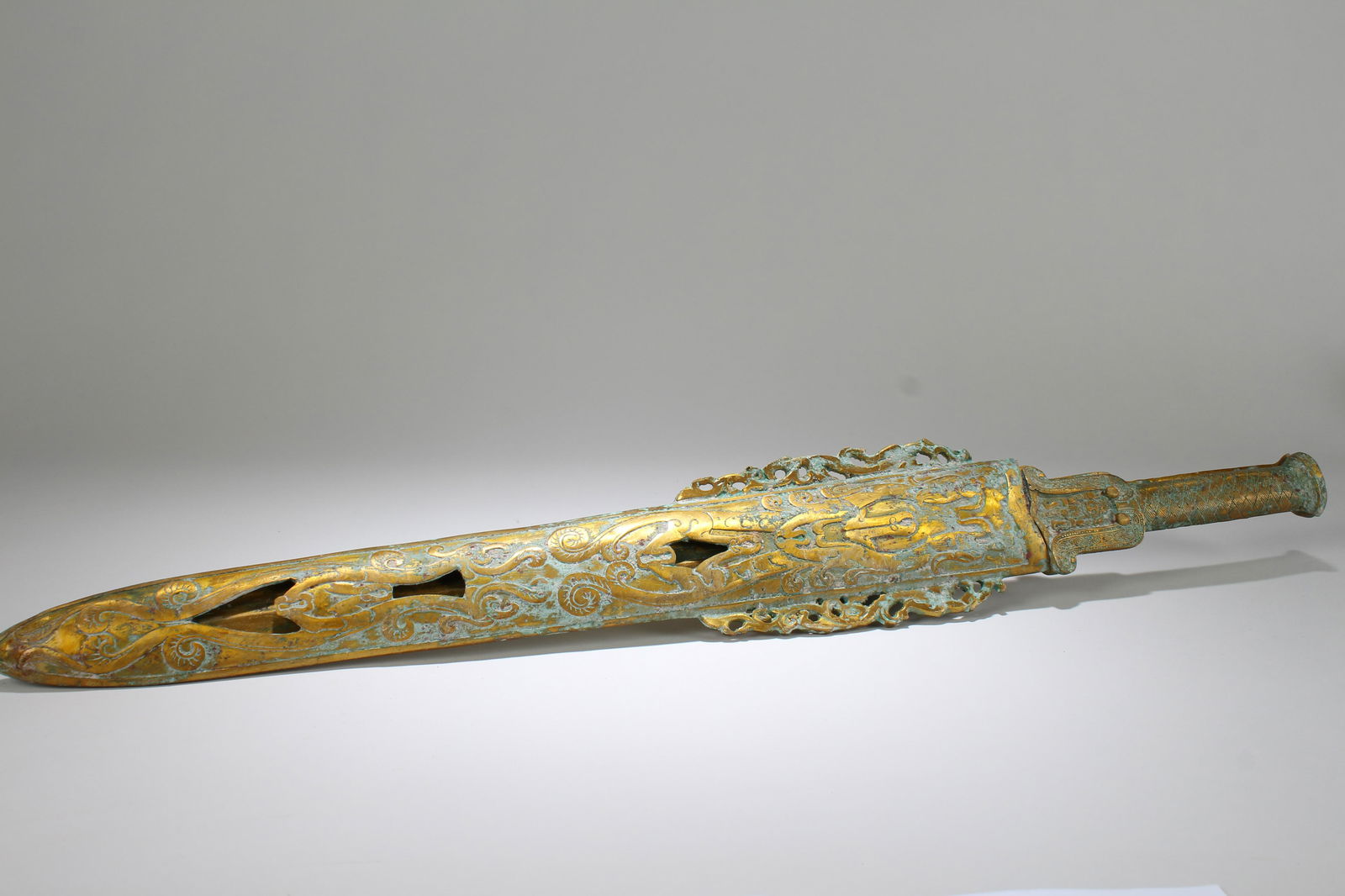 A Chinese Ancient-framing Duo-handled Bronze Vessel (1 of 9)