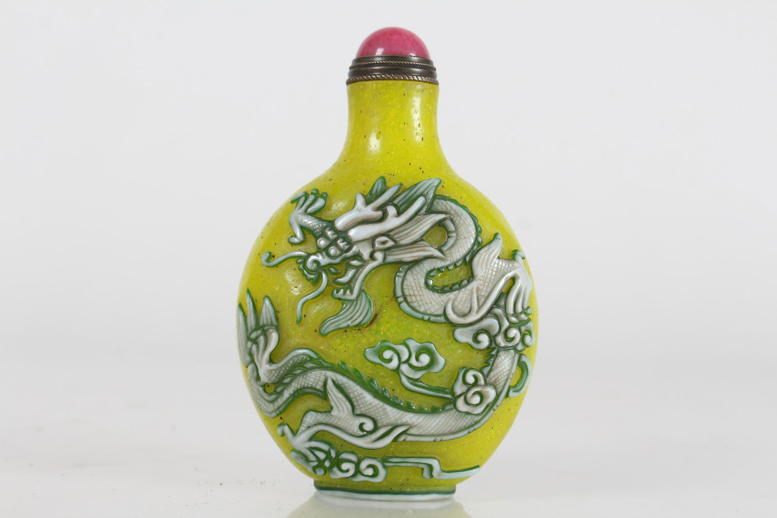 Chinese Dragon-decorating Fortune Snuff Bottle (1 of 5)