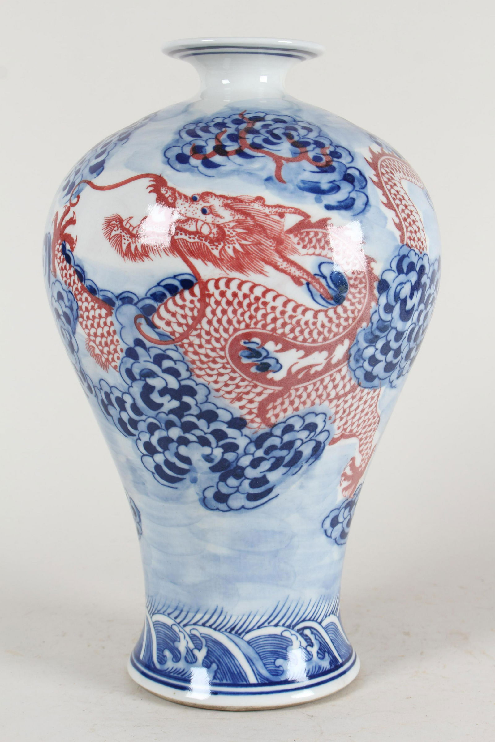 A Chinese Dragon-decorating Fortune Porcelain Vase (1 of 4)