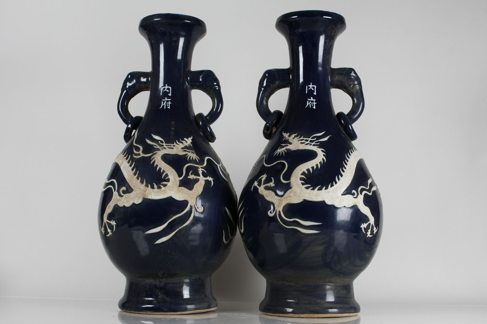 Collection of Chinese Blue-coding Dragon-decorating Porcelain Vases (1 of 6)