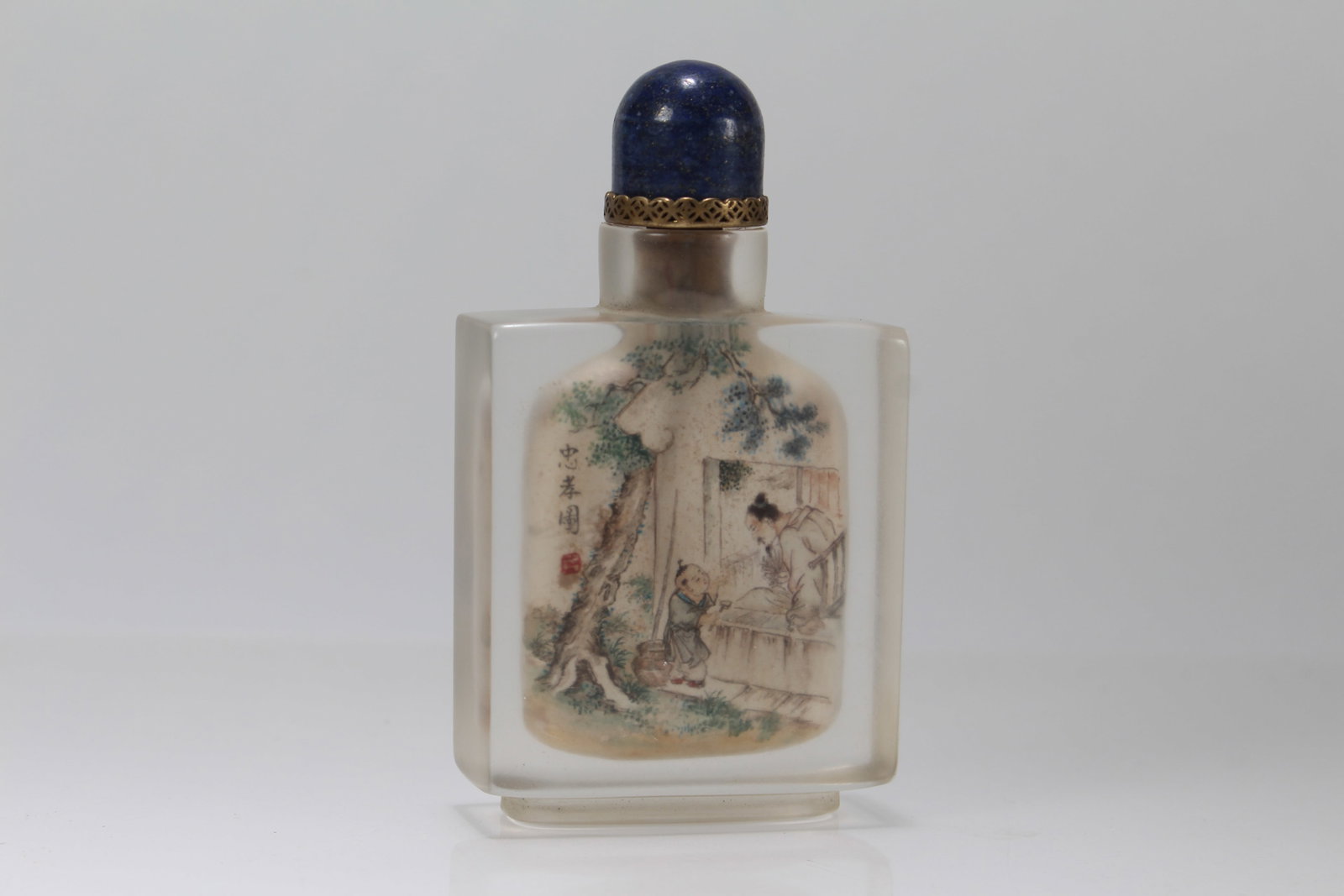 A Chinese Inner-painting Portrait Fortune Snuff Bottle: A Chinese Inner-painting Portrait Fortune Snuff Bottle . Height: 3.75 (inch).