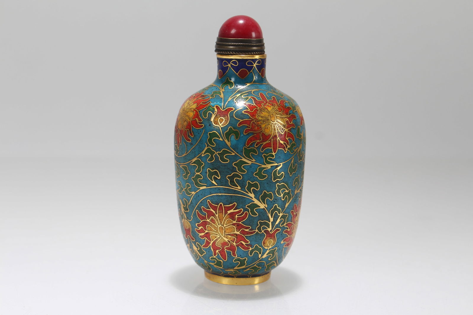 A Chinese Bat-framing Cloisonne Fortune Snuff Bottle (1 of 4)