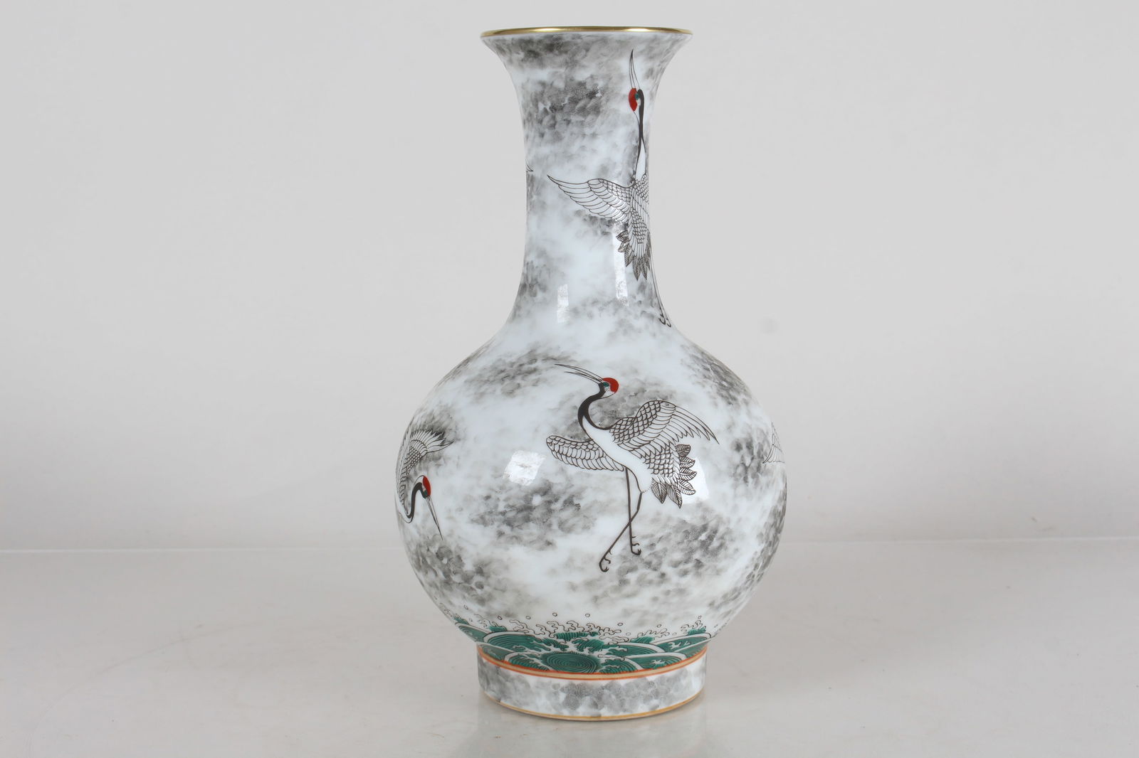 A Chinese Crane-fortune Detailed Porcelain Fortune Vase (1 of 5)