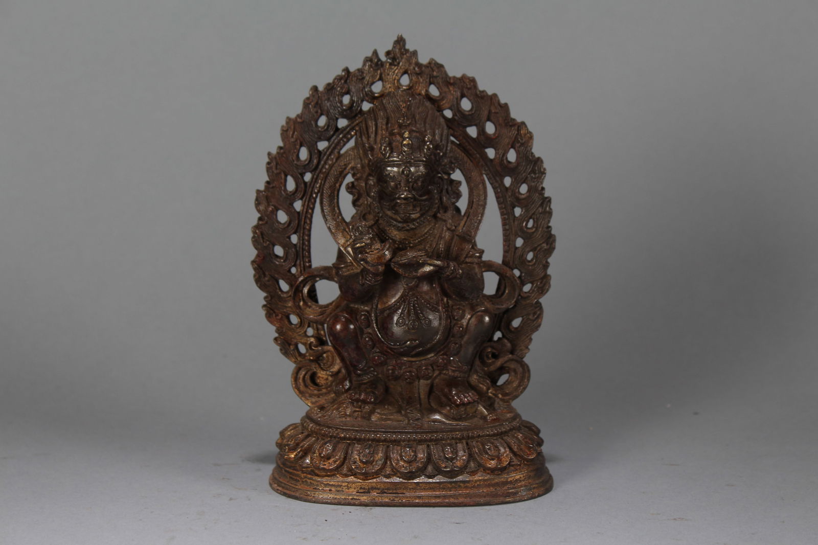 A Chinese Anicent-framing Religious Fortune Buddha Statue: A Chinese Anicent-framing Religious Fortune Buddha Statue. Height : 6.5 (inch). Width : 4.25 (inch).