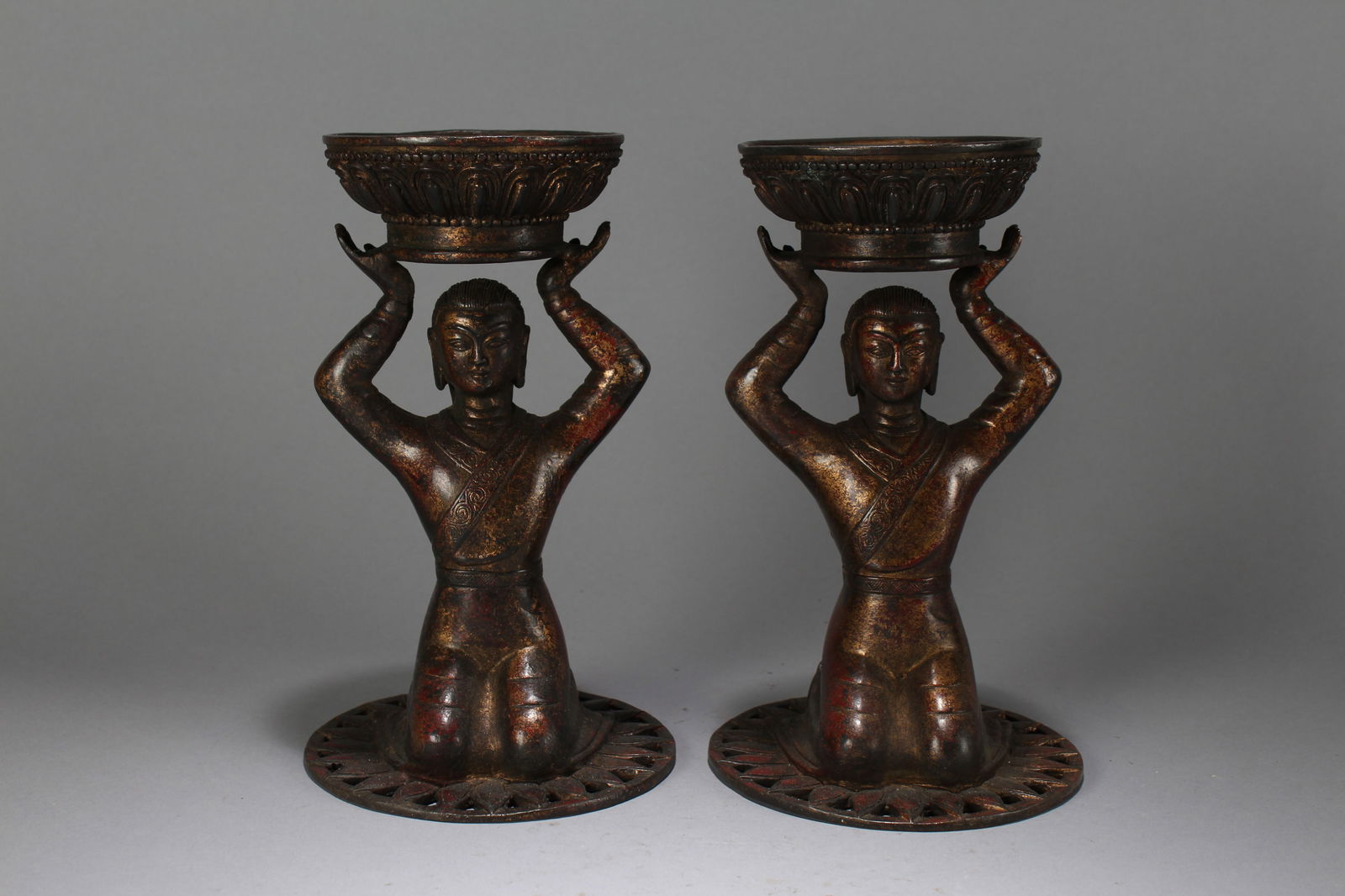 Collection of Chinese Vividly-detailed Religious Buddha Statue: Collection of Chinese Vividly-detailed Religious Buddha Statue. Height : 9.25 (inch). Width : 5.5 (inch). Length : 5.5 (inch).