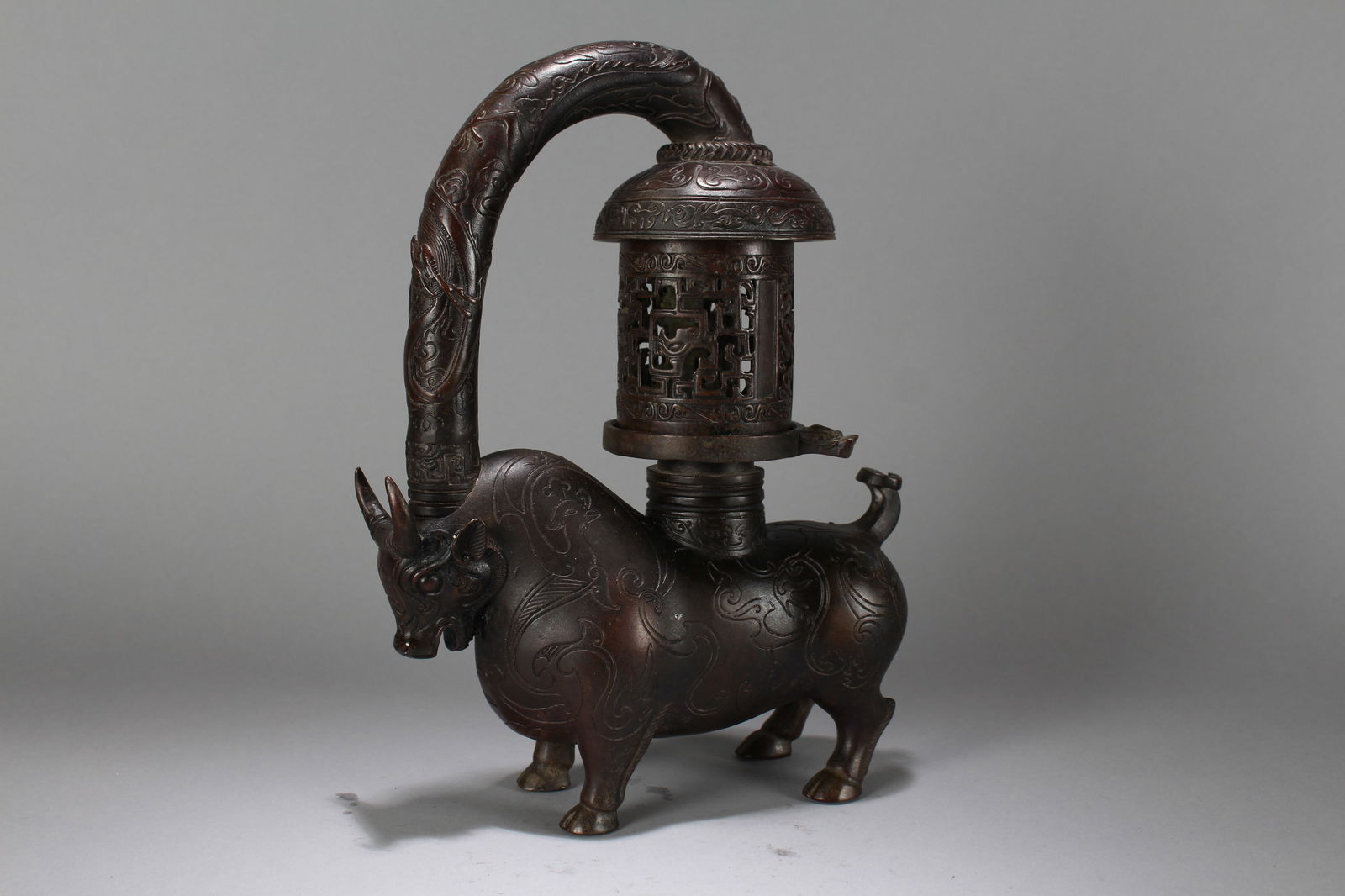 A Chinese Anicent-framing Vividly-detailed Religious Fortune Statue: A Chinese Anicent-framing Vividly-detailed Religious Fortune Statue. Height : 12.5 (inch). Width : 9.5 (inch). Length : 4 (inch).