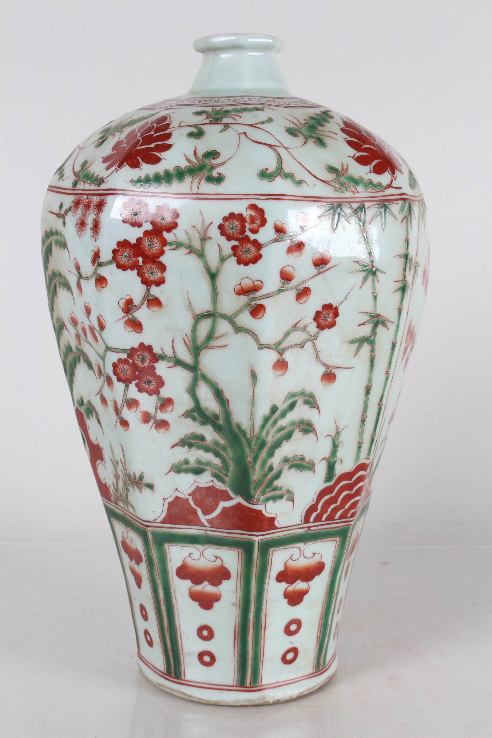 A Chinese Nature-sceen Porcelain Fortune Vase (1 of 5)