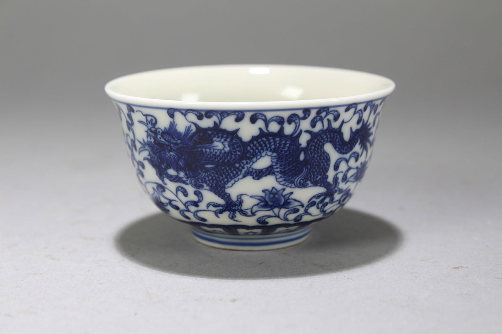 A Chinese Blue-and-white Fortune Dragon-decorating Porcelain Cup (1 of 5)