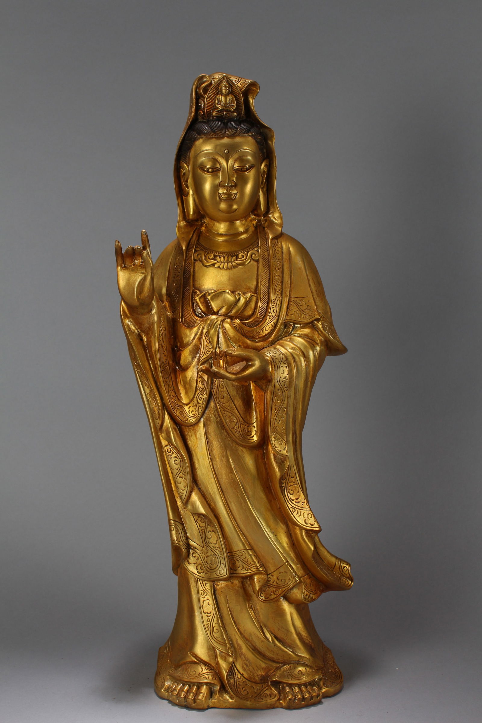 A Chinese Pondering-pose Gilt Religious Fortune Massive Guanyin Statue: A Chinese Pondering-pose Gilt Religious Fortune Massive Guanyin Statue. Height: 23 (inch). Width: 8 (inch). Length: 6 (inch).