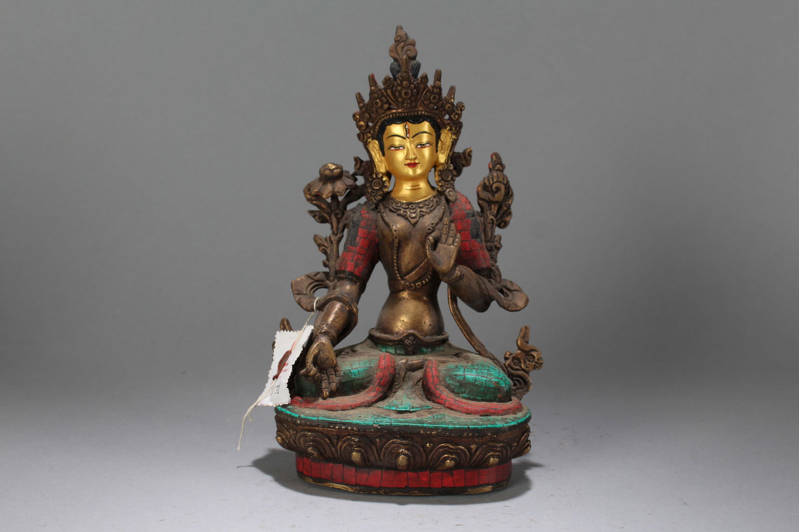 A Chinese Anicent-framing Religious Fortune Buddha Statue: A Chinese Anicent-framing Religious Fortune Buddha Statue. Height : 9 (inch). Width : 6 (inch). Length : 4 (inch).