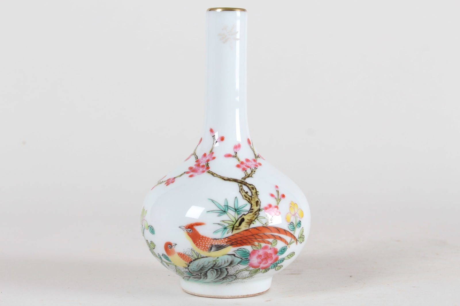 A Chinese Poetry-framing Nature-sceen Fortune Porcelain Vase (1 of 3)