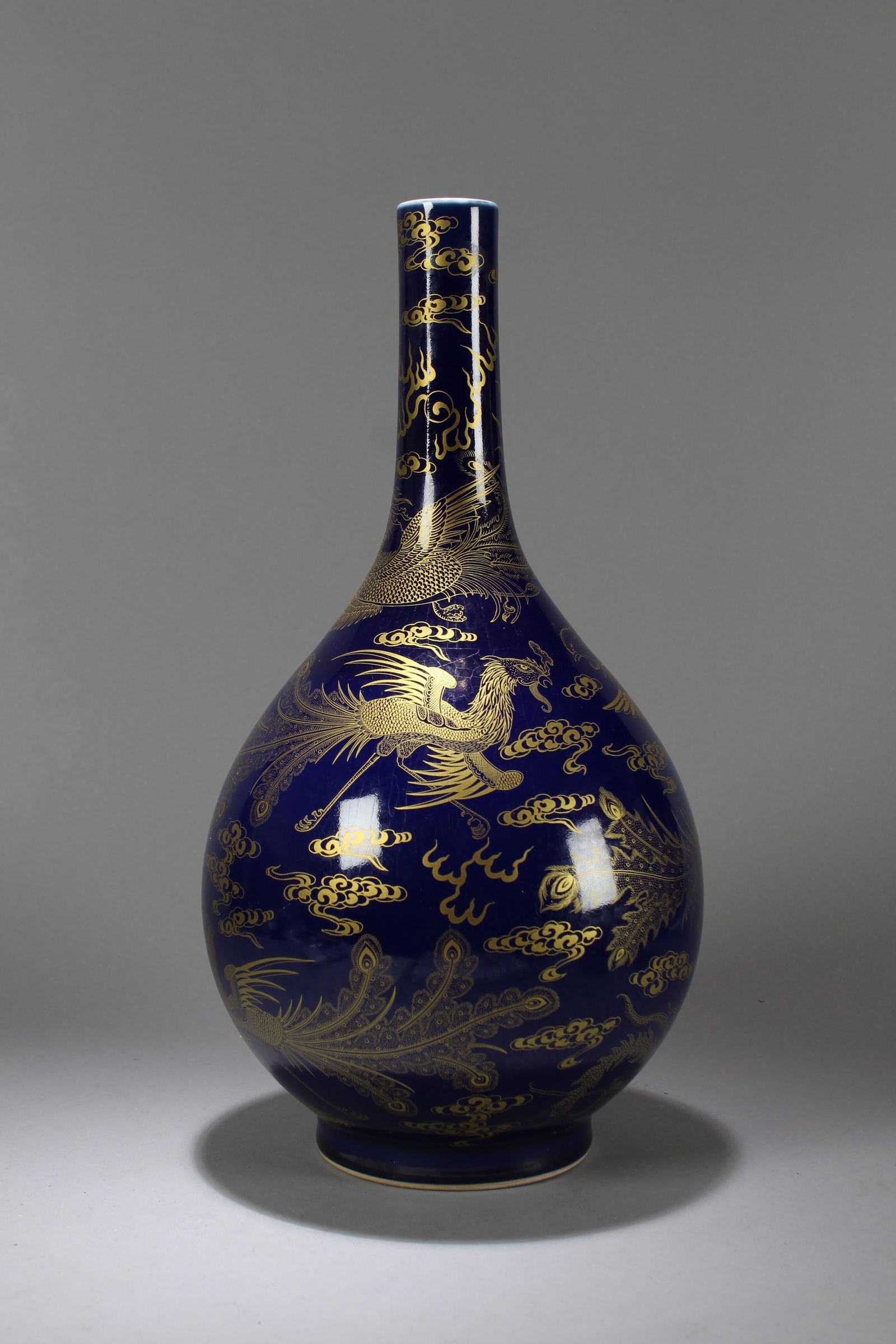 A Chinese Phoenix-fortune Blue-coding Porcelain Vase (1 of 6)