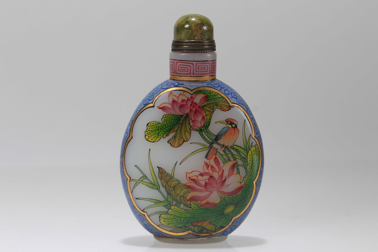 A Chinese Lidded Nature-sceen Fortune Snuff Bottle (1 of 5)