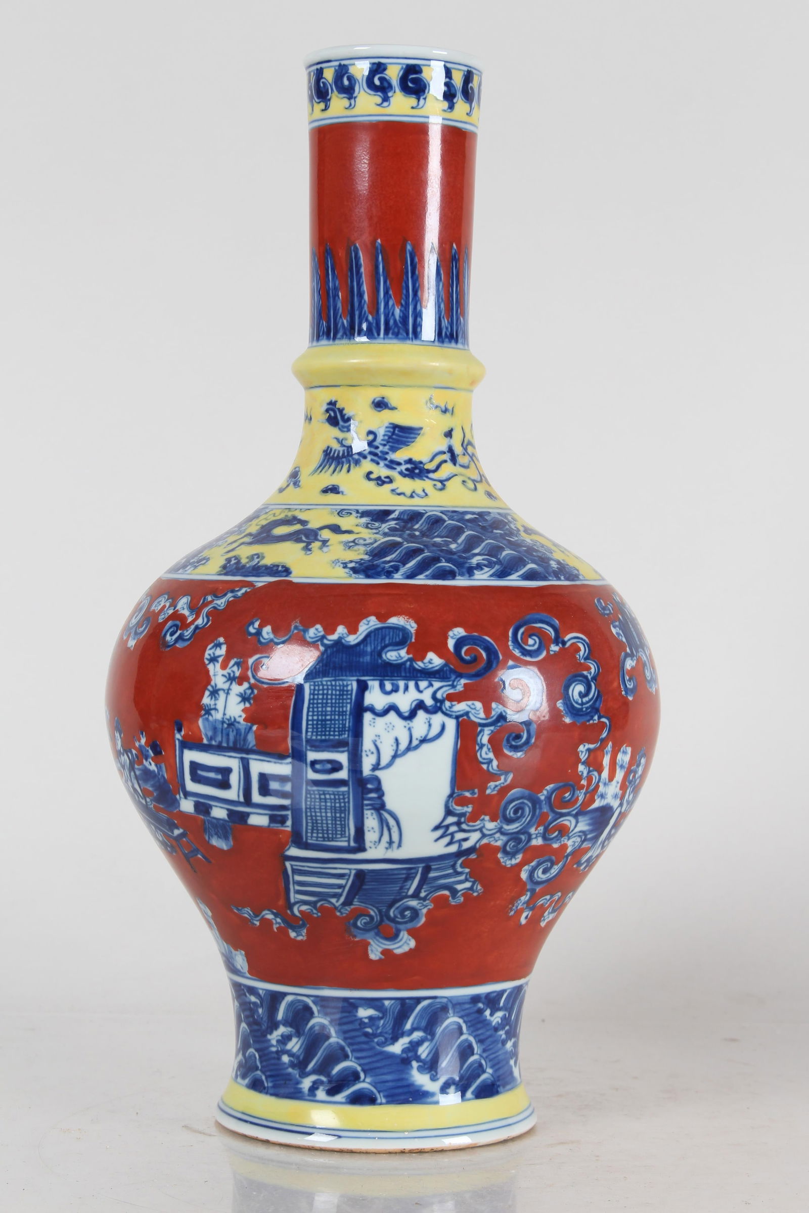 A Chinese Story-telling Red-coding Porcelain Fortune Vase: A Chinese Story-telling Red-coding Porcelain Fortune Vase . Height: 13.5 (inch).