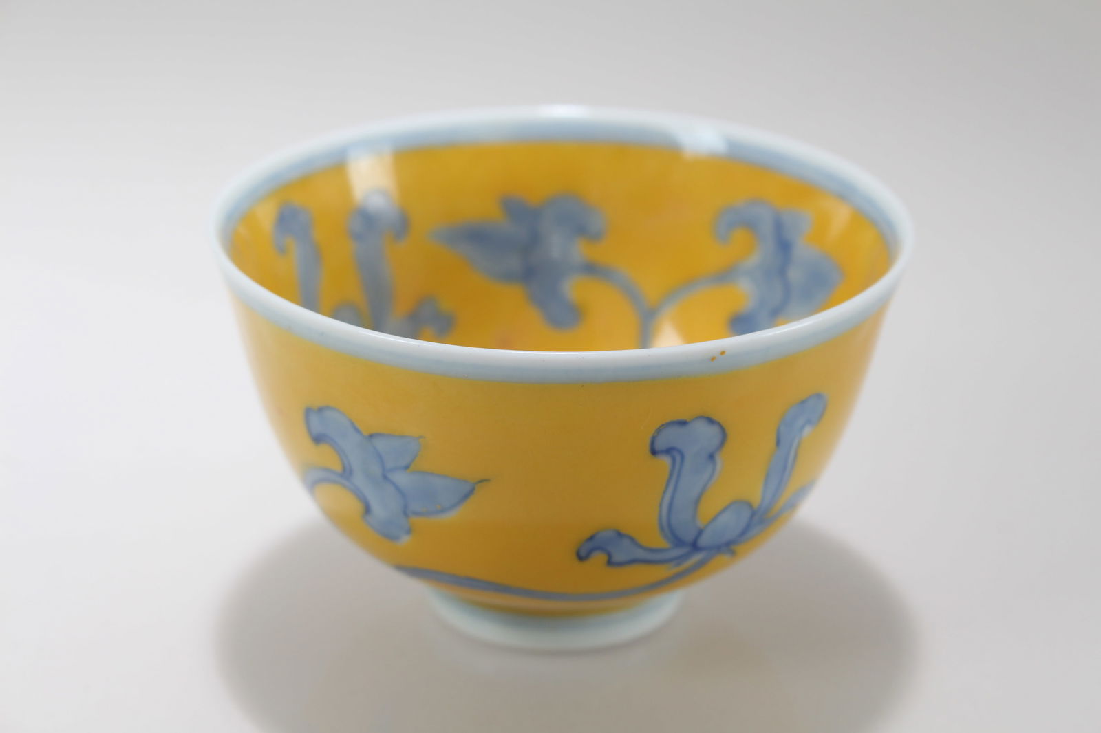 A Chinese Yellow-coding Blue and White Porcelain Cup (1 of 4)