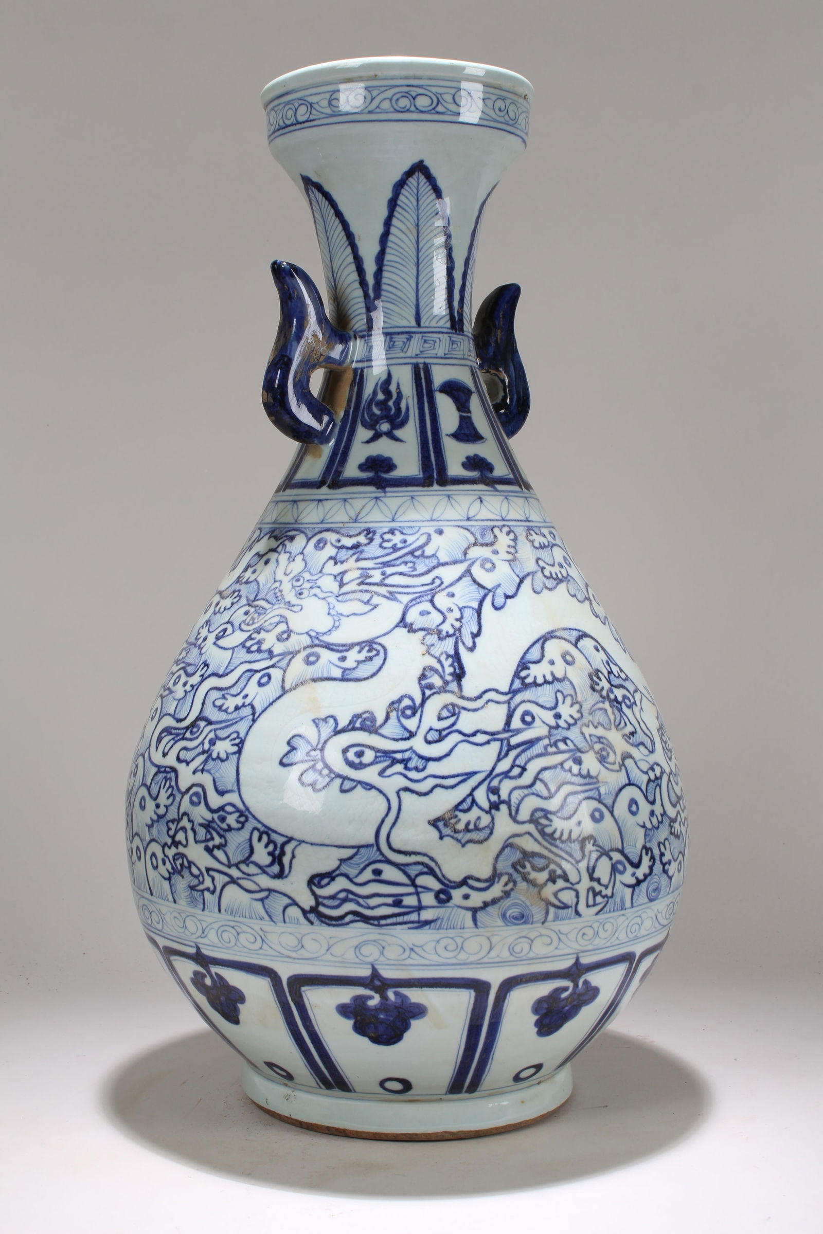 A Chinese Dragon-decorating Blue and White Duo-handled Porcelain Fortune Vase (1 of 6)