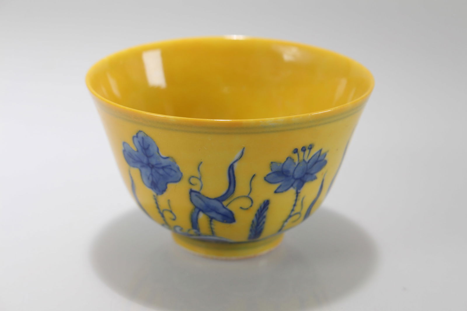 A Chinese Yellow-coding Blue and White Porcelain Cup (1 of 4)