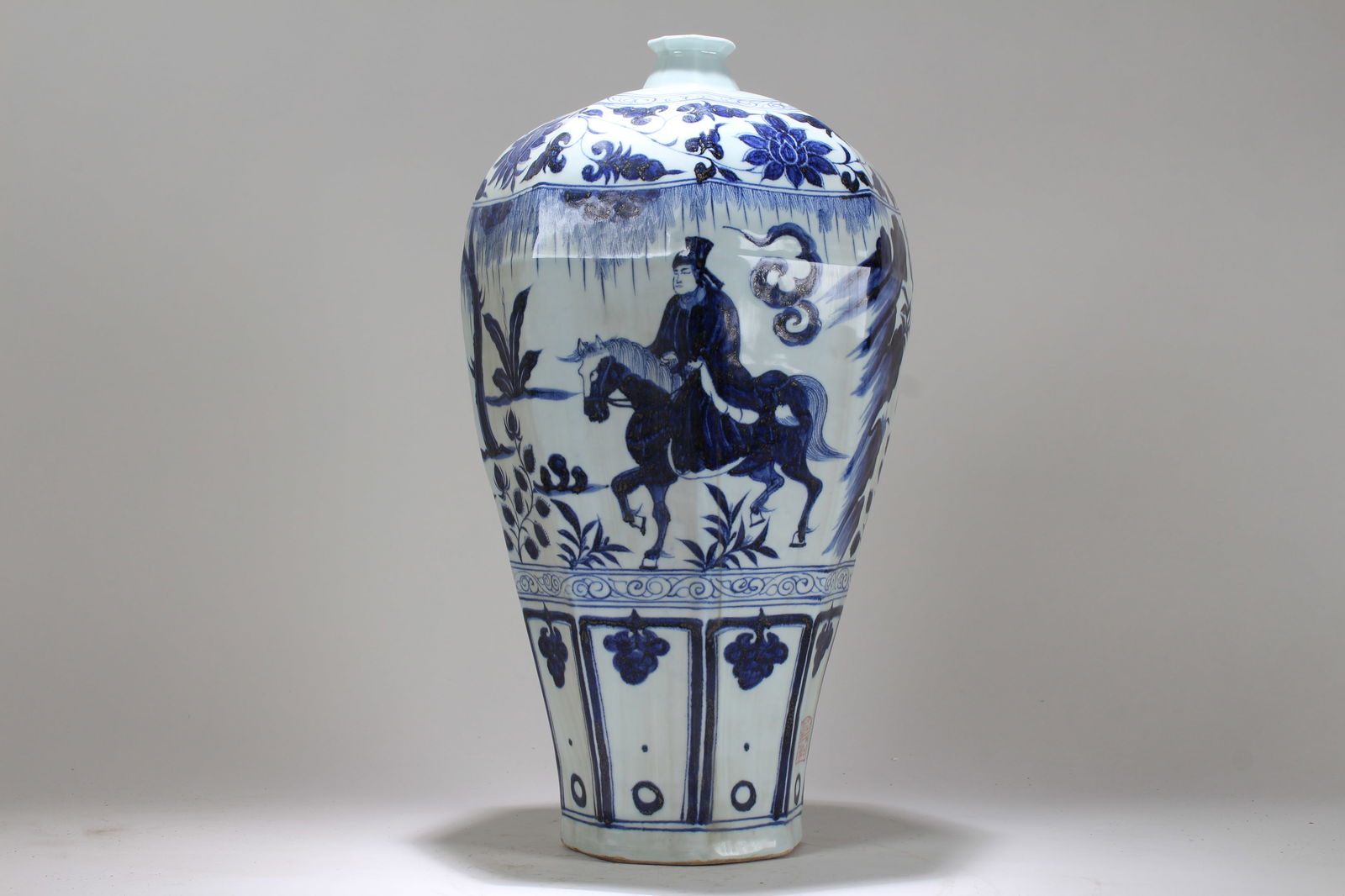 A Chinese Blue and White Story-telling Fortune Porcelain Vase (1 of 5)