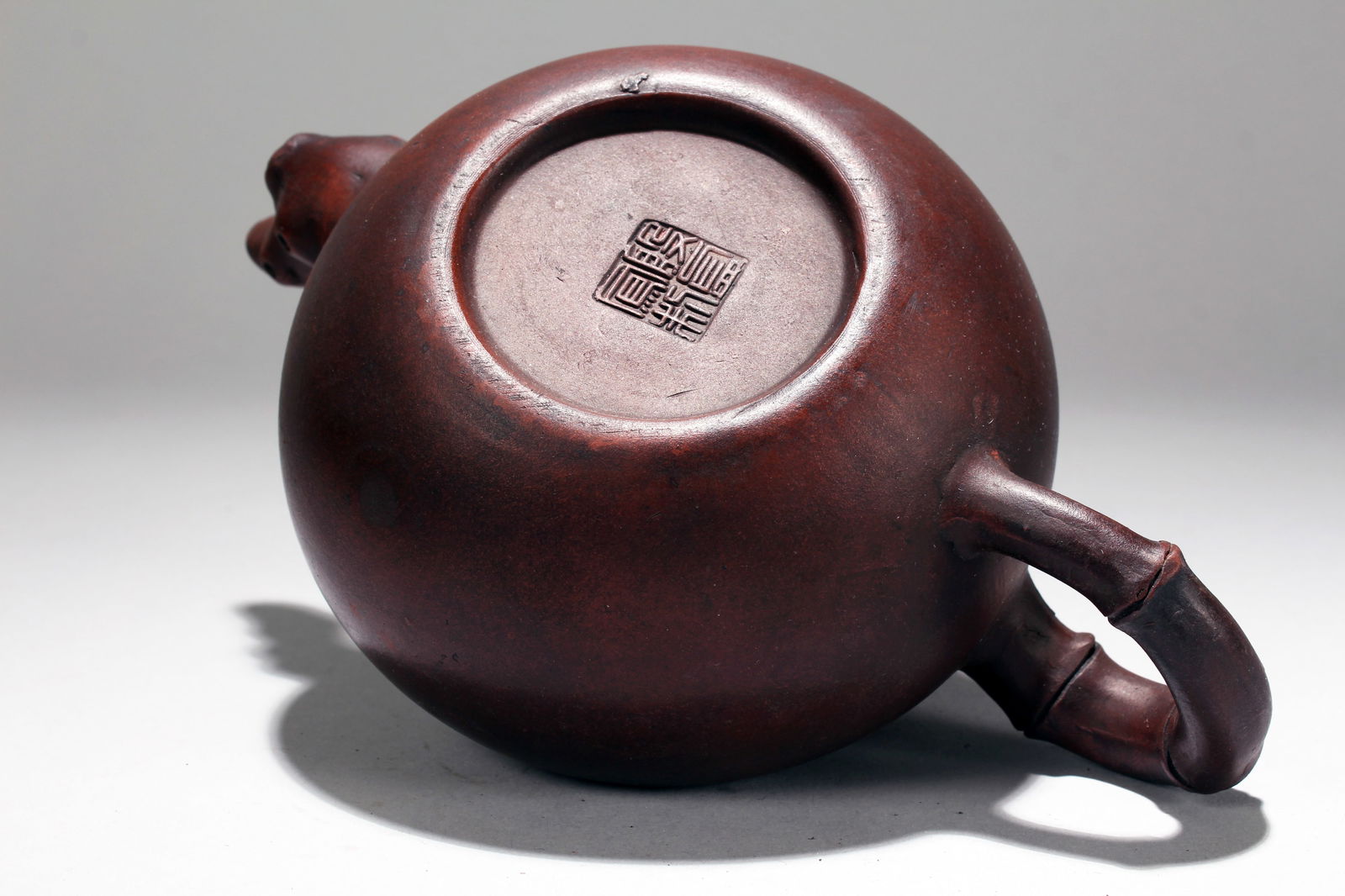 A Chinese Leaf-fortune Root Tea Pot - 6