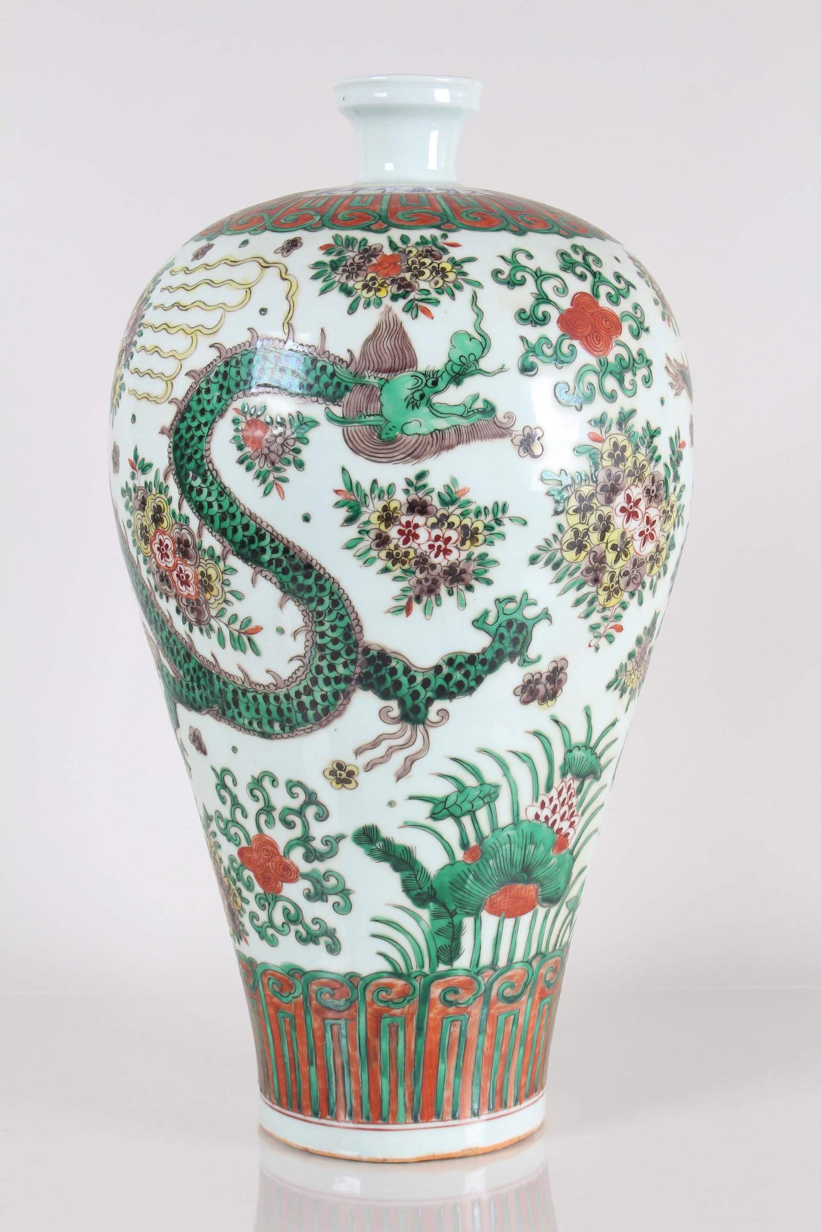 A Chinese Dragon-decorating Ancient-framing Detailed Porcelain Fortune Vase (1 of 7)