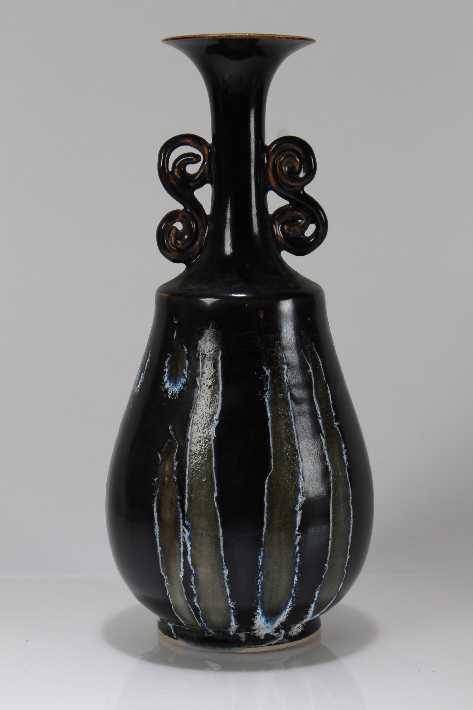 A Chinese Duo-handling Dark-coding Porcelain Fortune Vase (1 of 5)