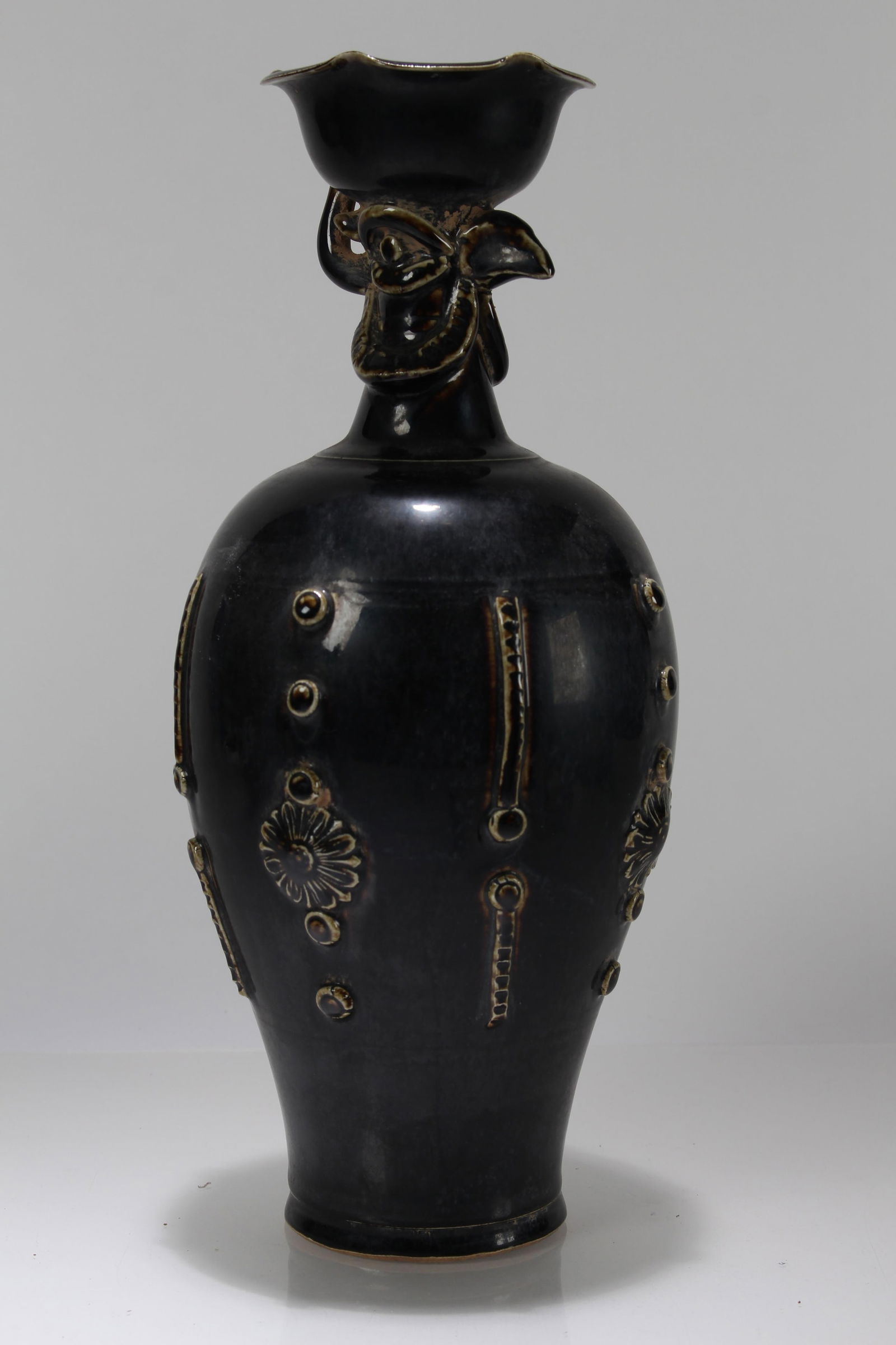 A Chinese Myth-beast Dark-coding Porcelain Fortune Vase: A Chinese Myth-beast Dark-coding Porcelain Fortune Vase . Height: 11.5 (inch).