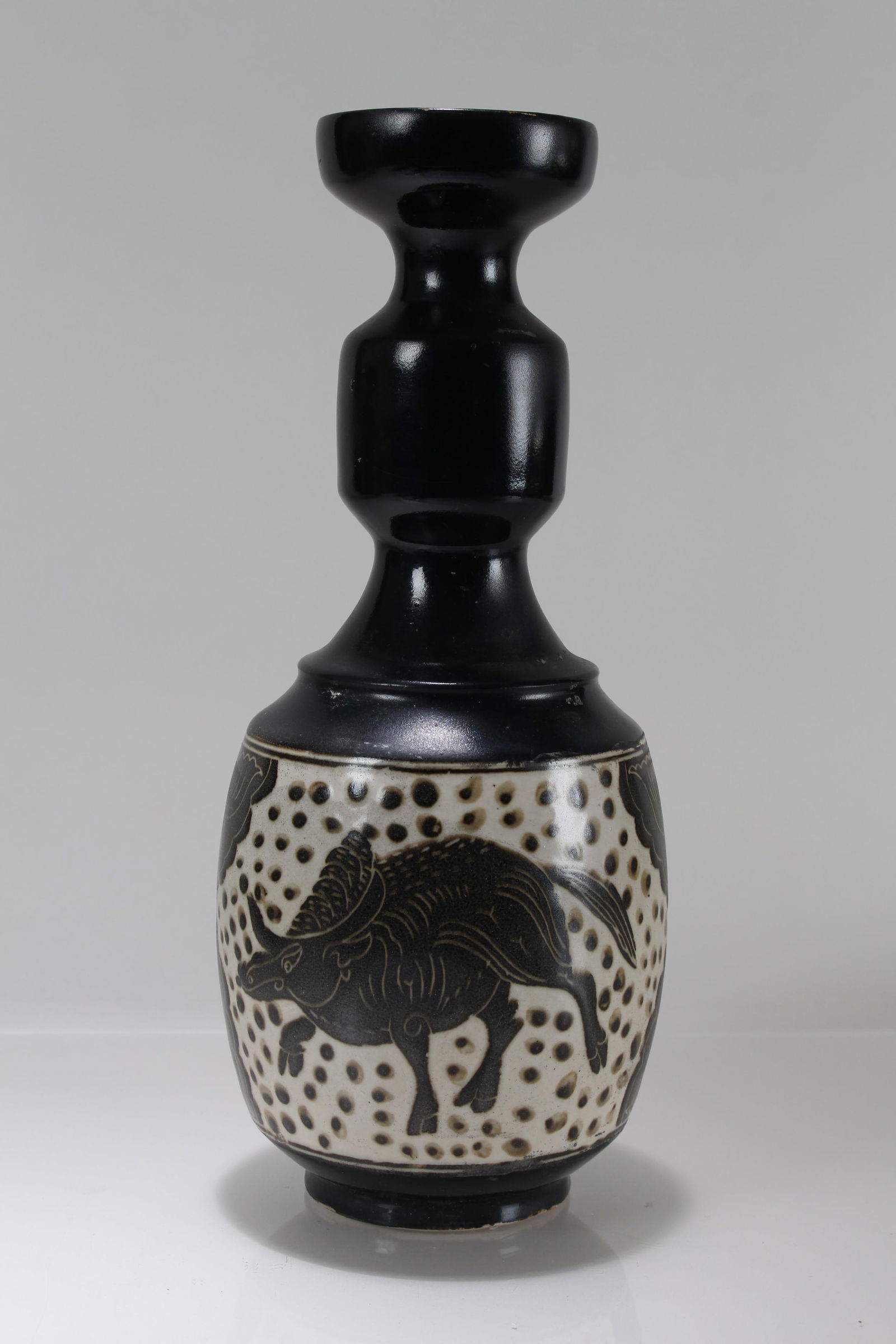 A Chinese Anicent-framing Porcelain Fortune Vase: A Chinese Anicent-framing Porcelain Fortune Vase. Height: 11.75 (inch).