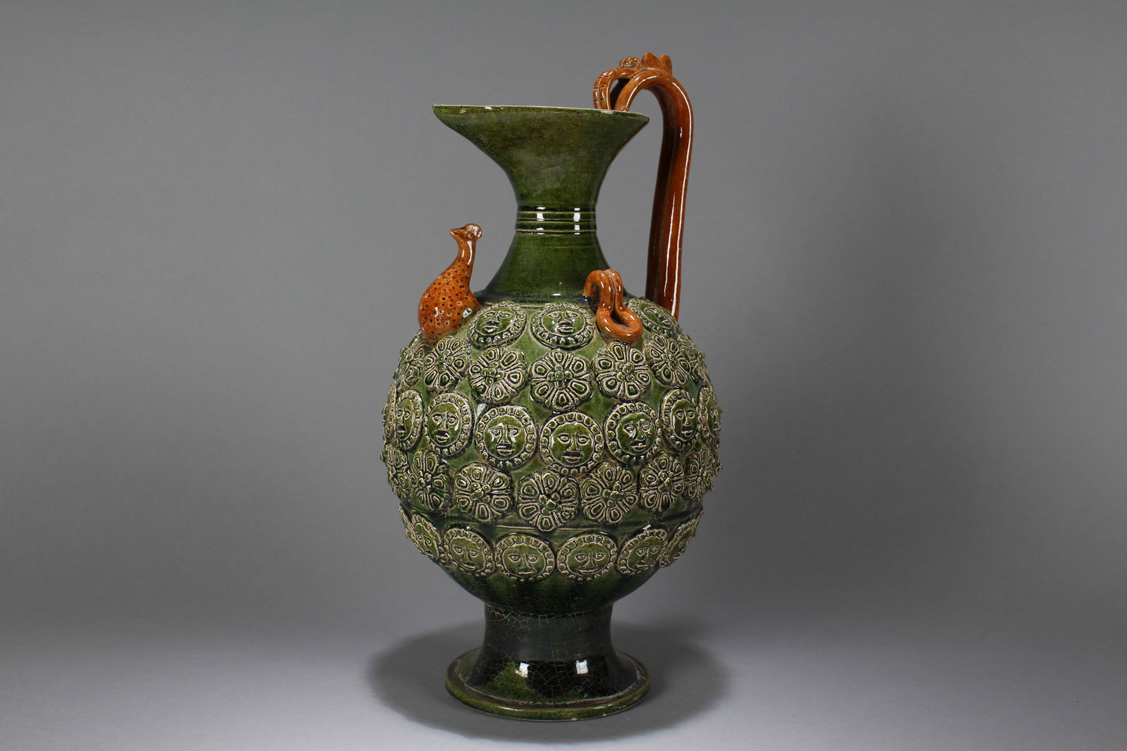A Chinese Anicent-framing Porcelain Fortune Vase: A Chinese Anicent-framing Porcelain Fortune Vase. Height: 14.5 (inch). Width: 7.5 (inch)