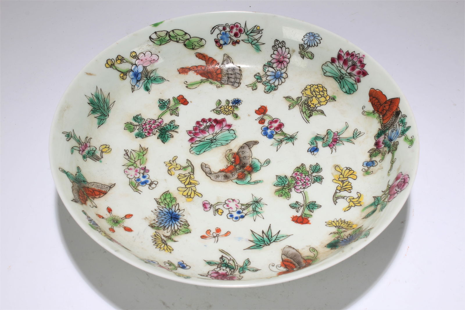 A Chinese Butterfly-fortune Porcelain Plate (1 of 5)
