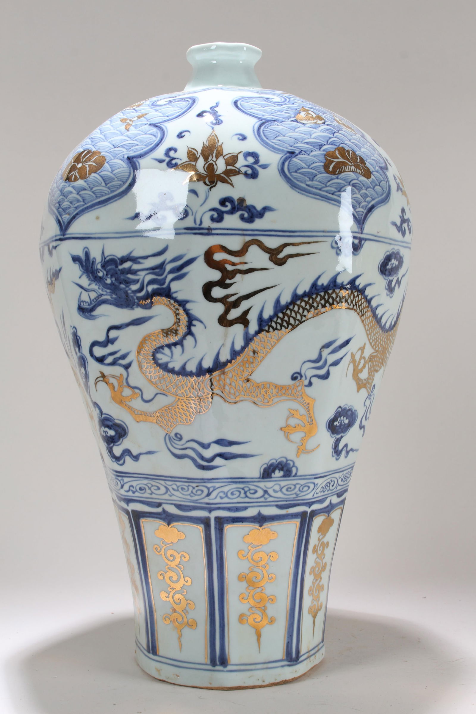 A Chinese Dragon-decorating Detailed Blue and White Porcelain Fortune Vase (1 of 4)