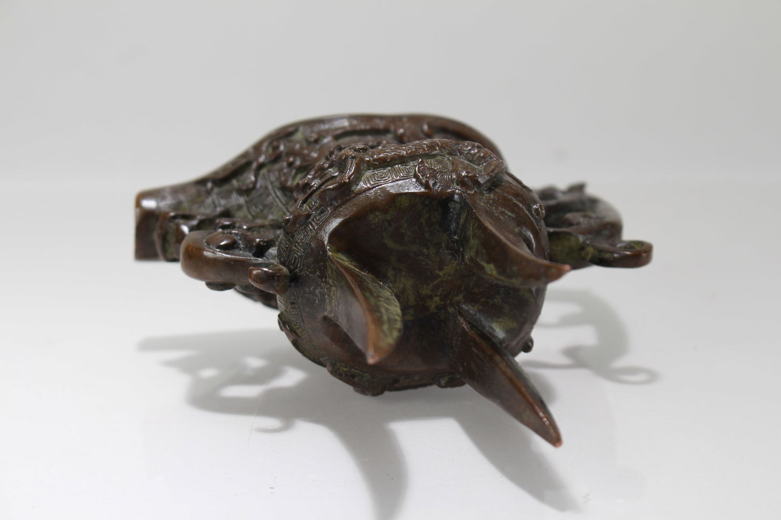 A Chinese Tri-podded Fortune Cup - 4