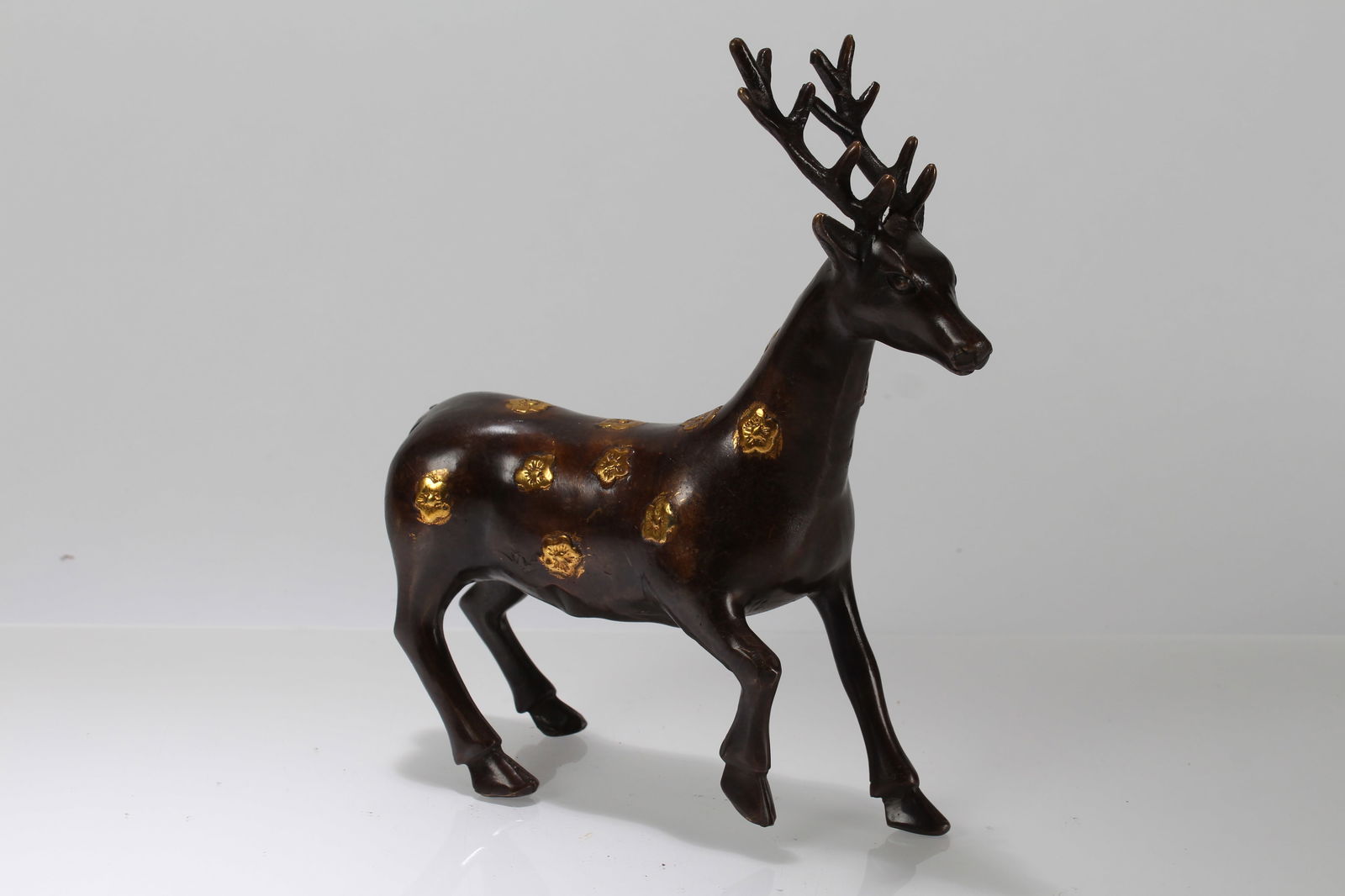 A Chinese Myth-beast Fortune Cloisonne Statue: A Chinese Myth-beast Fortune Cloisonne Statue. Height: 9 (inch). Length: 7 (inch).