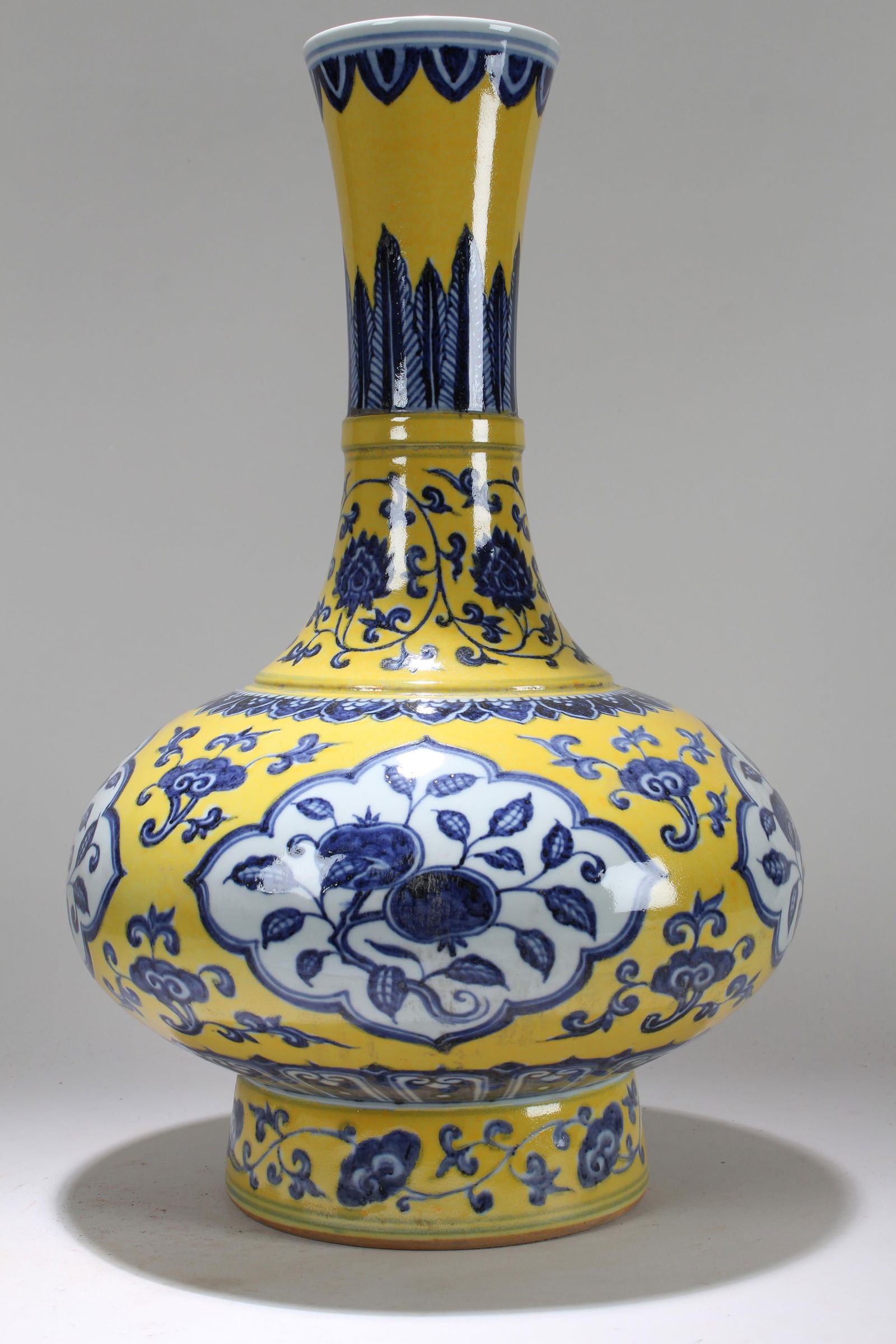 A Chinese Yellow-coding Window-framing Fortune Porcelain Vase - 2
