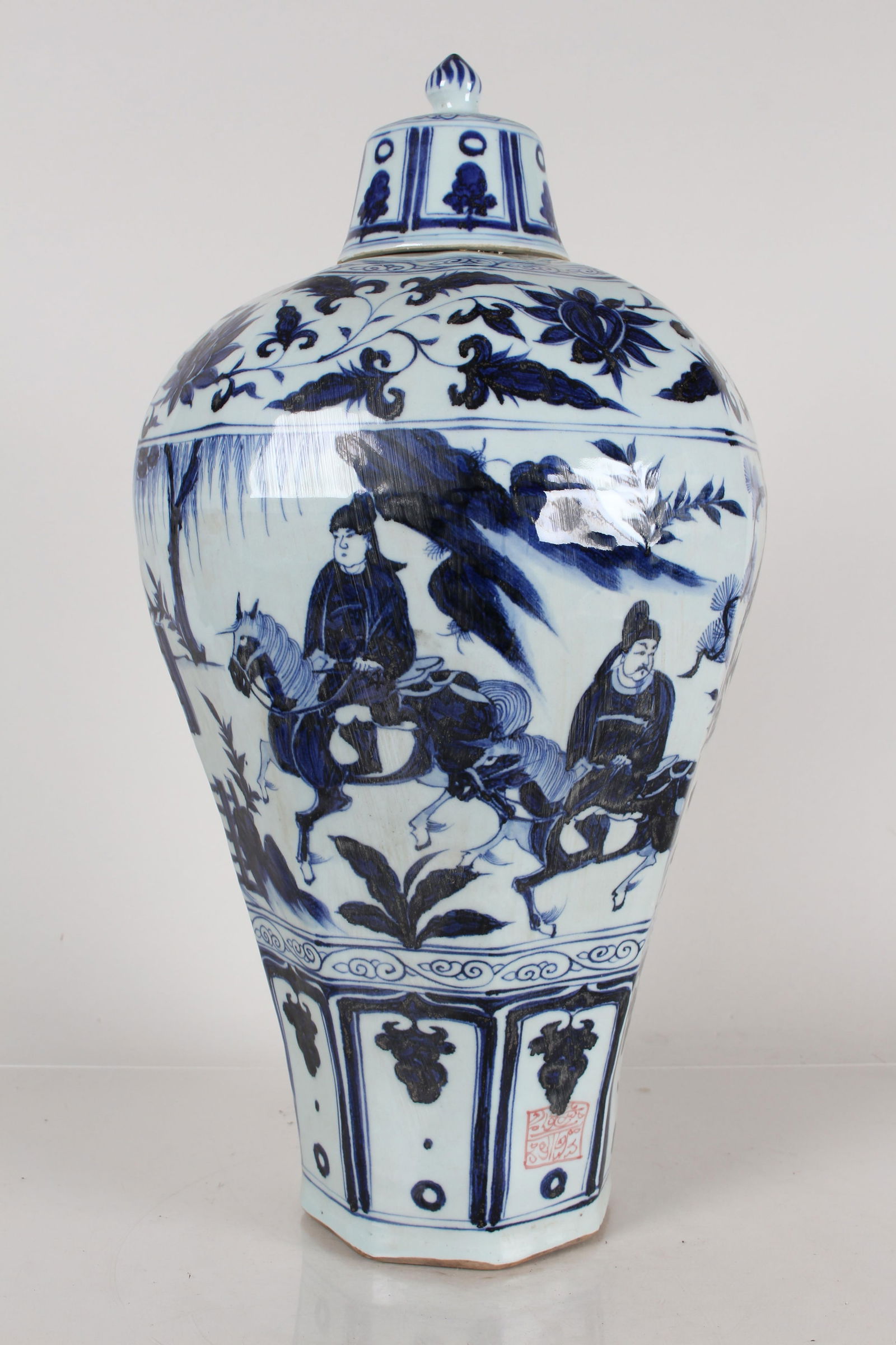 A Chinese Lidded Blue and White Story-telling Porcelain Fortune Vase: A Chinese Lidded Blue and White Story-telling Porcelain Fortune Vase . Height: 20(inch).