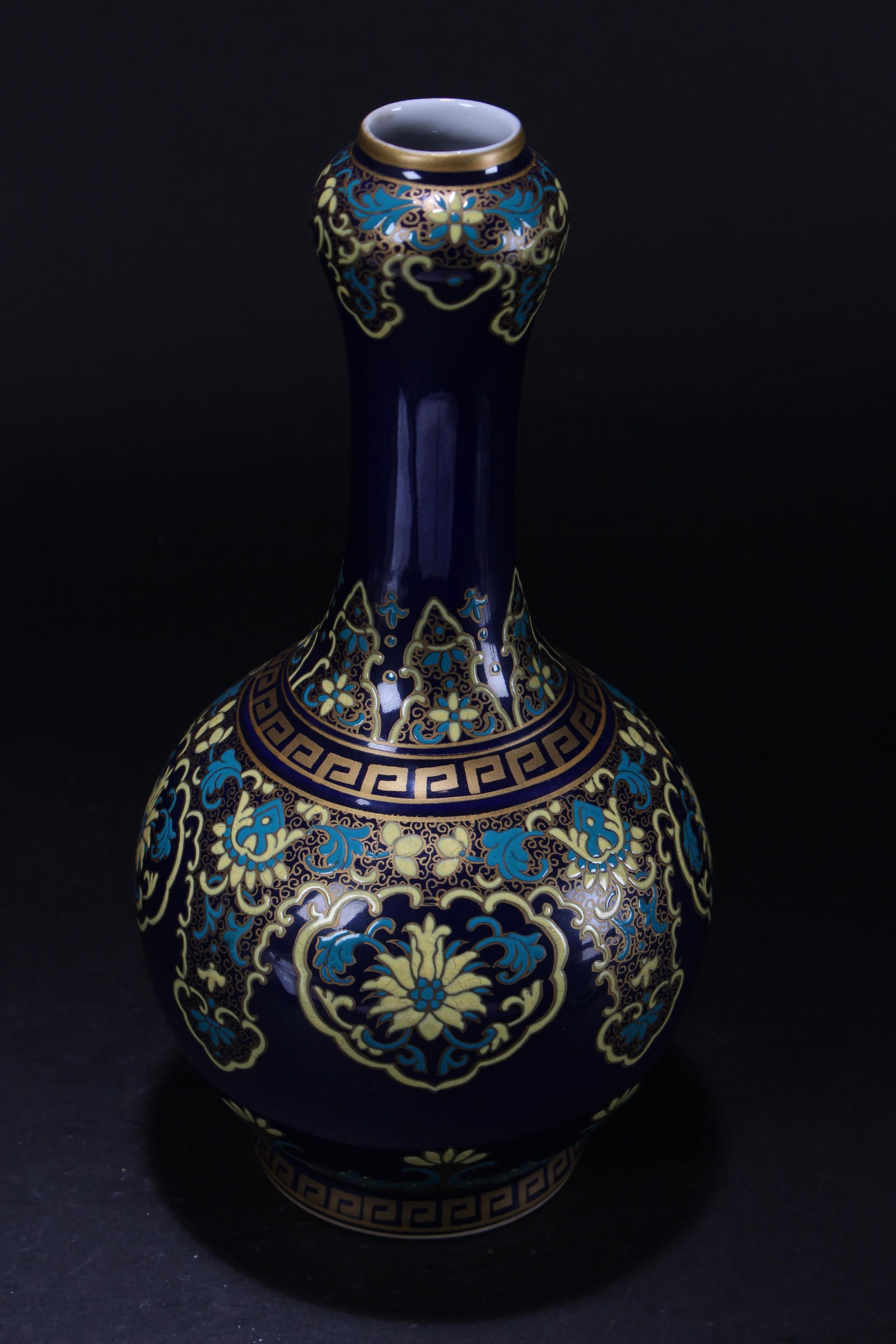 A Chinese Bat-framing Blue-coding Porcelain Fortune Vase (1 of 5)