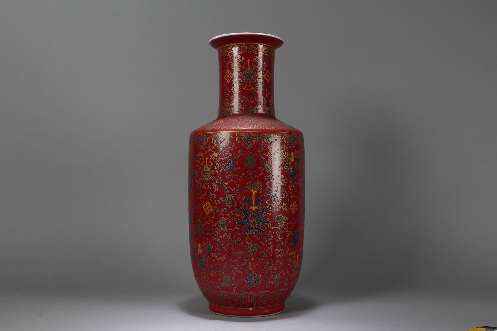 A Chinese Bat-framing Red-coding Porcelain Fortune Vase - 3