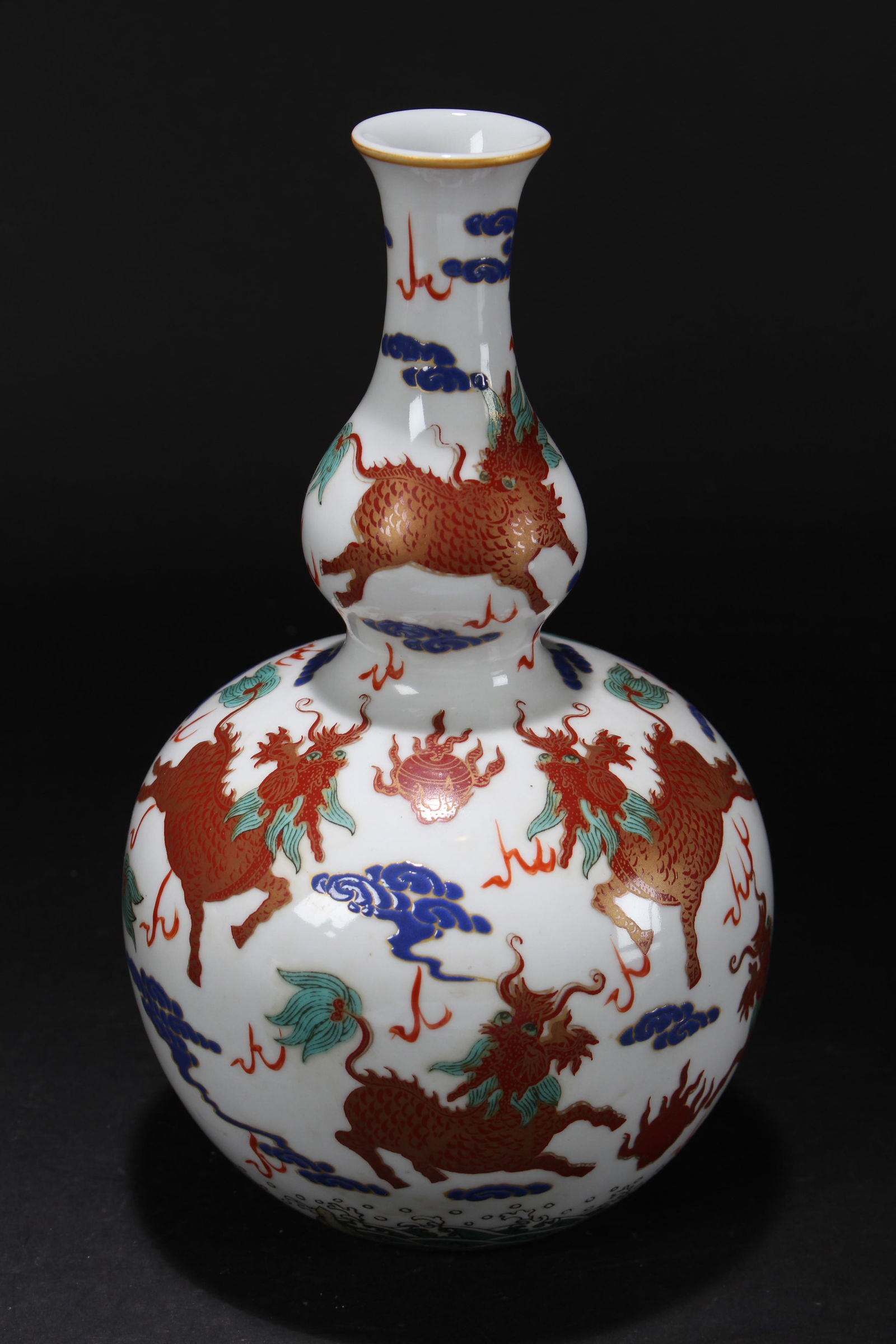 A Chinese Calabash-fortune Myth-beast Porcelain Vase: A Chinese Calabash-fortune Myth-beast Porcelain Vase . Height: 9.5 (inch).