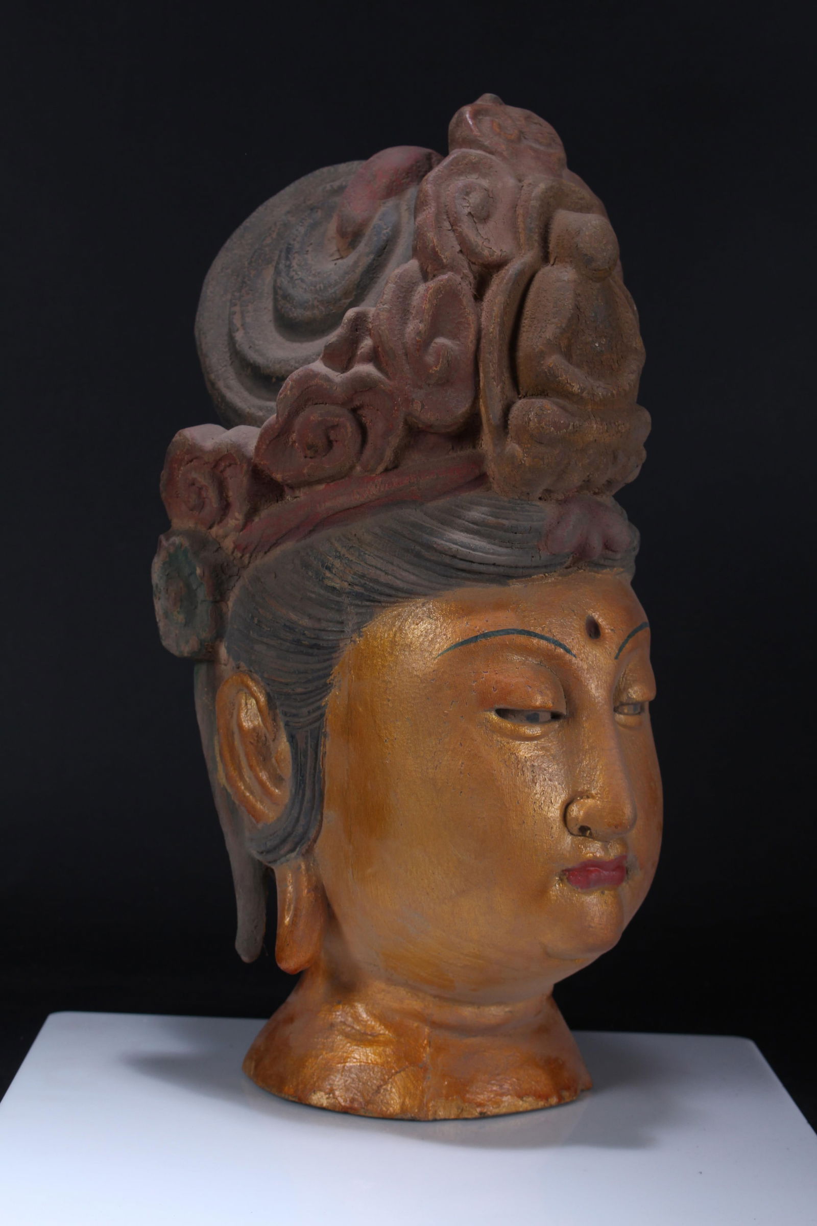 A Chinese Religious Buddha Statue - 2
