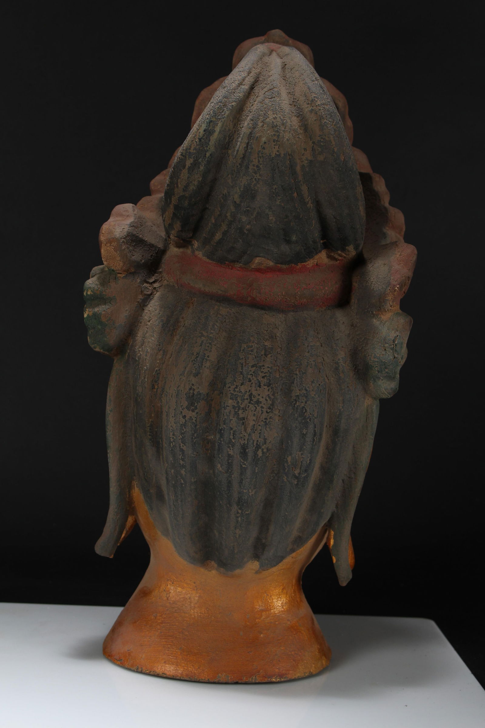 A Chinese Religious Buddha Statue - 3