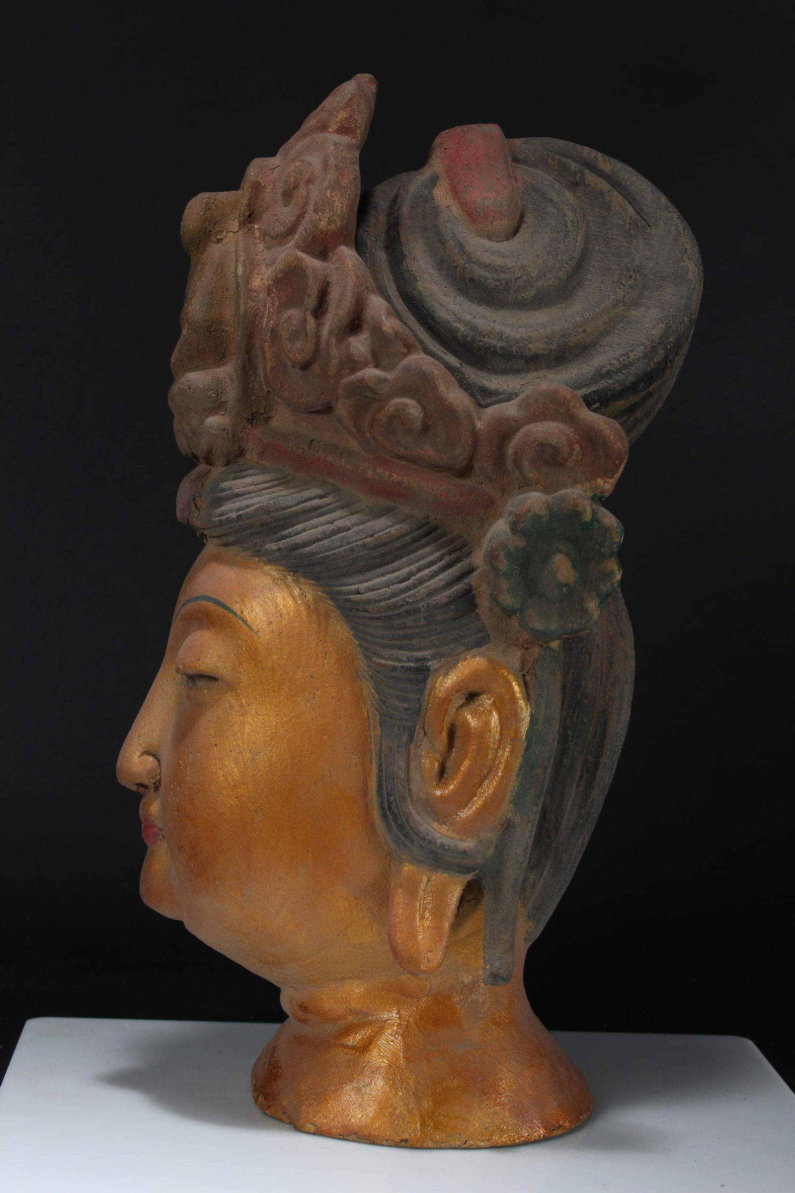 A Chinese Religious Buddha Statue - 4