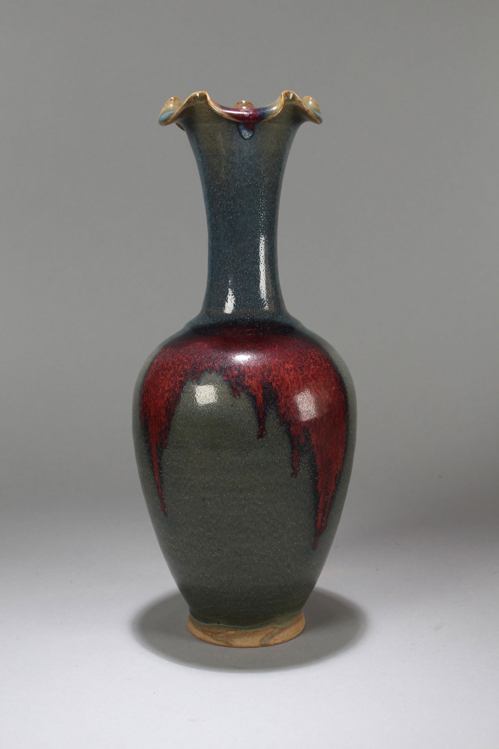 A Chinese Fortune Color-changed Porcelain Vase (1 of 5)