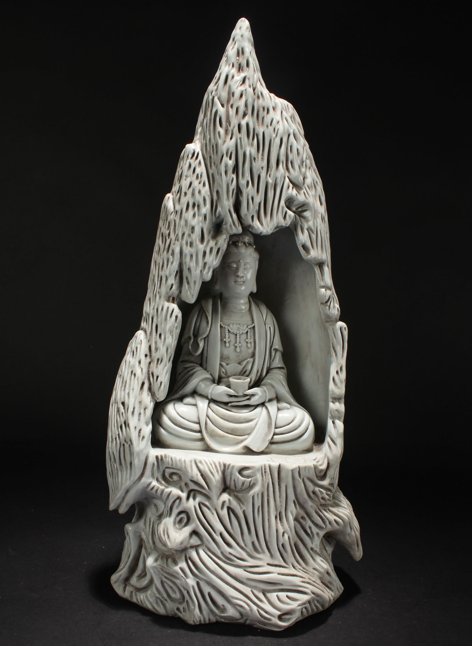 A Chinese Blanc De Guanyin Statue: A Chinese Blanc De Guanyin Statue . Height: 19 (inch). Width: 7.5 (inch).