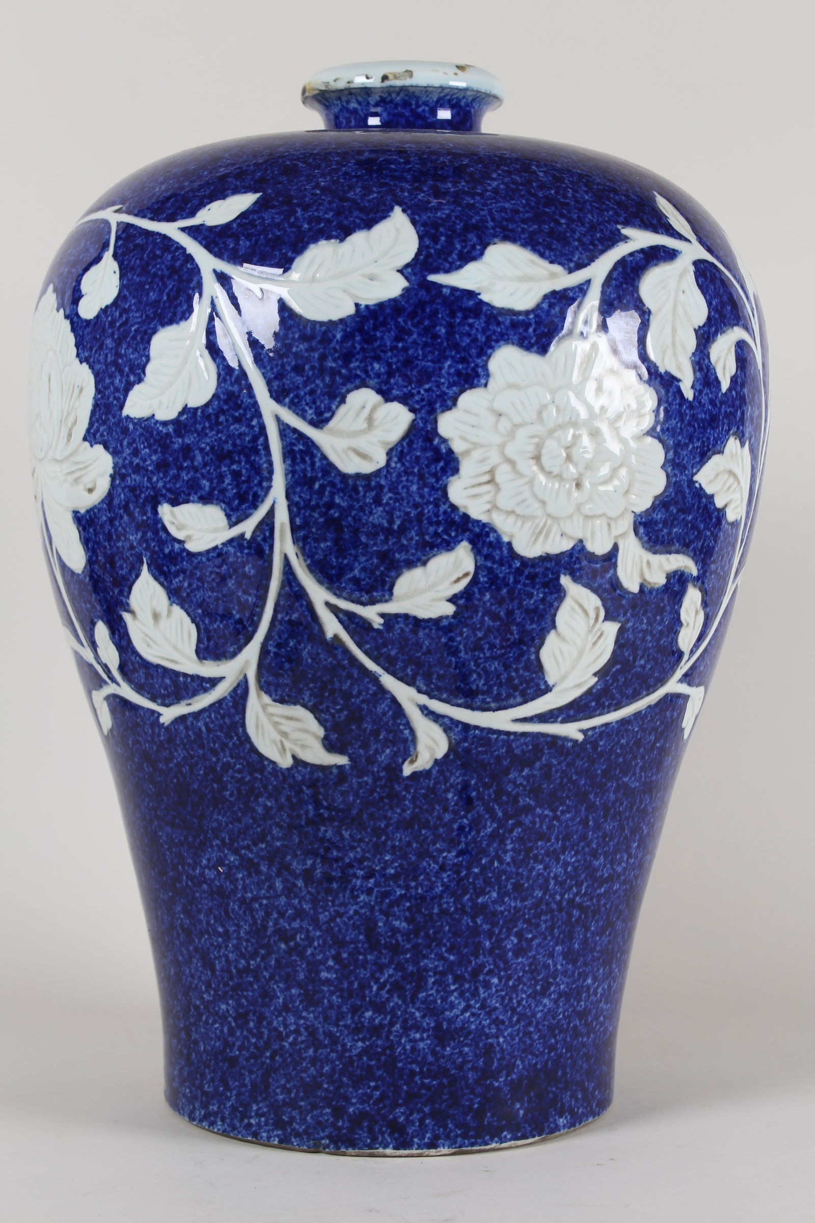 A Chinese Massive Blue-coding Massive Porcelain Vase - 3