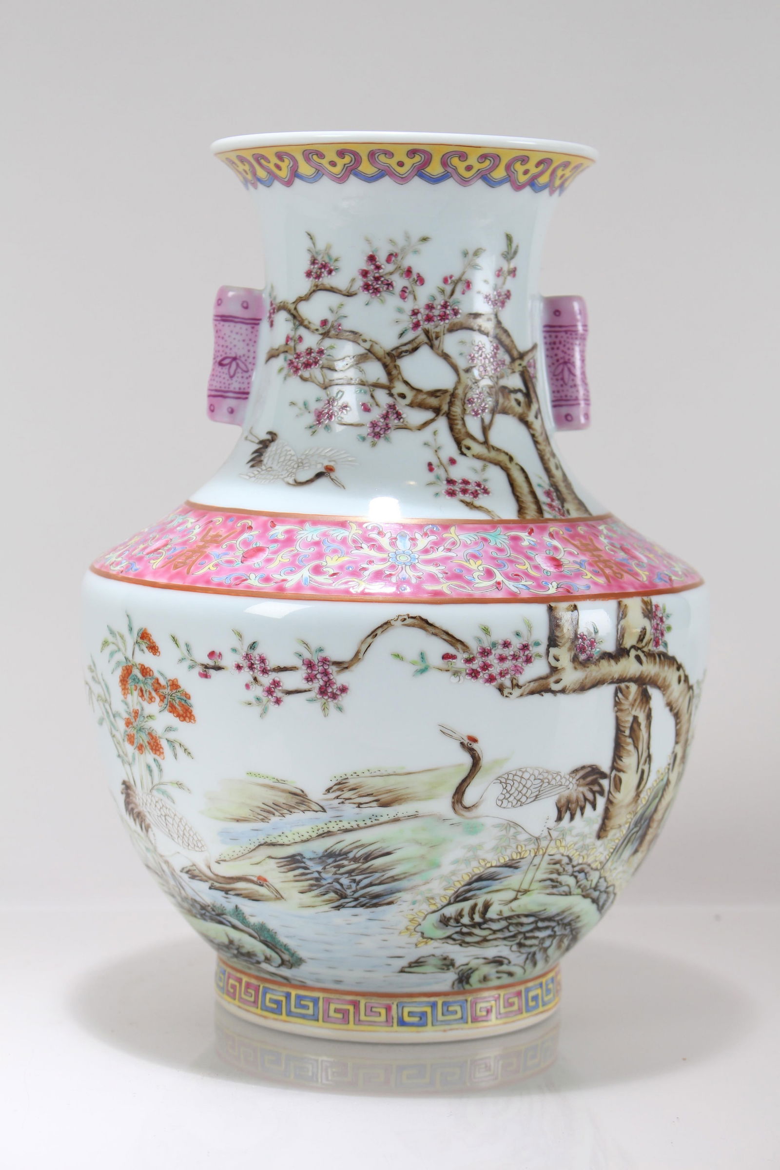 A Chinese Nature-sceen Duo-handling Porcelain Fortune Vase: A Chinese Nature-sceen Duo-handling Porcelain Fortune Vase. Height: 10.75 (inch).