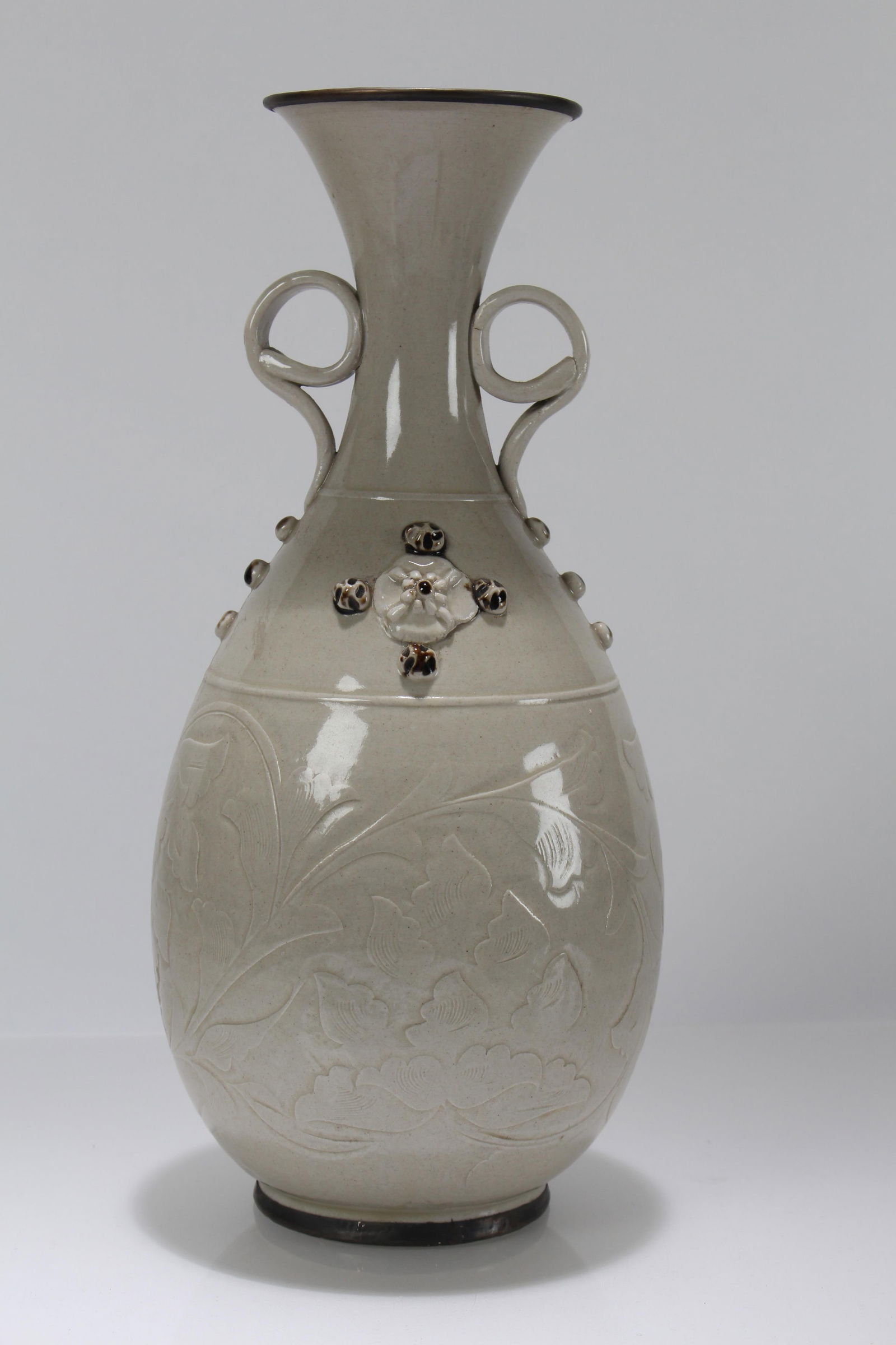 A Chinese Duo-handling Anicent-framing Porcelain Fortune Vase: A Chinese Duo-handling Anicent-framing Porcelain Fortune Vase. Height: 11 (inch).