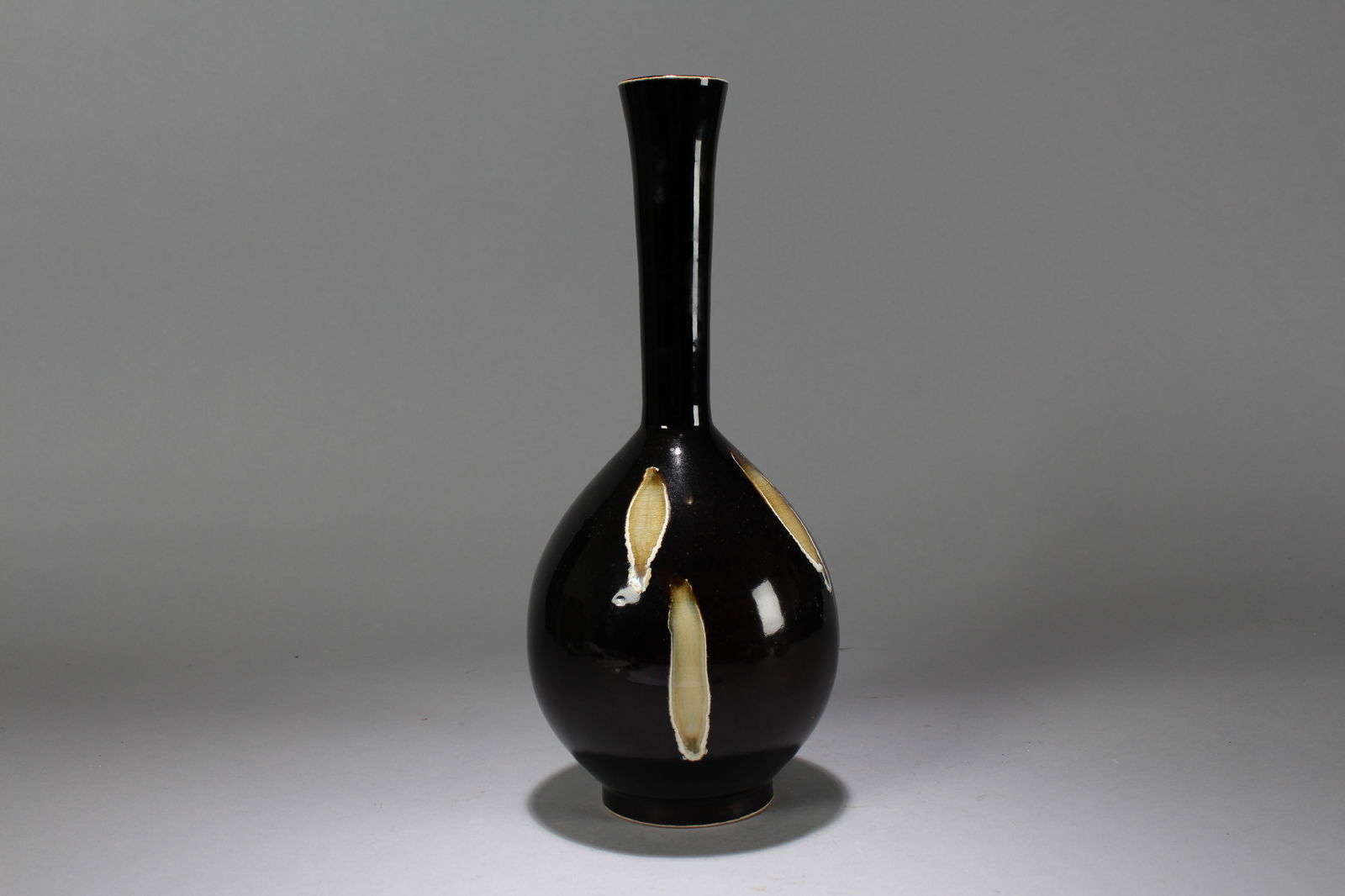 A Chinese Anicent-framing Porcelain Fortune Vase: A Chinese Anicent-framing Porcelain Fortune Vase. Height: 12 (inch). Width: 5 (inch).